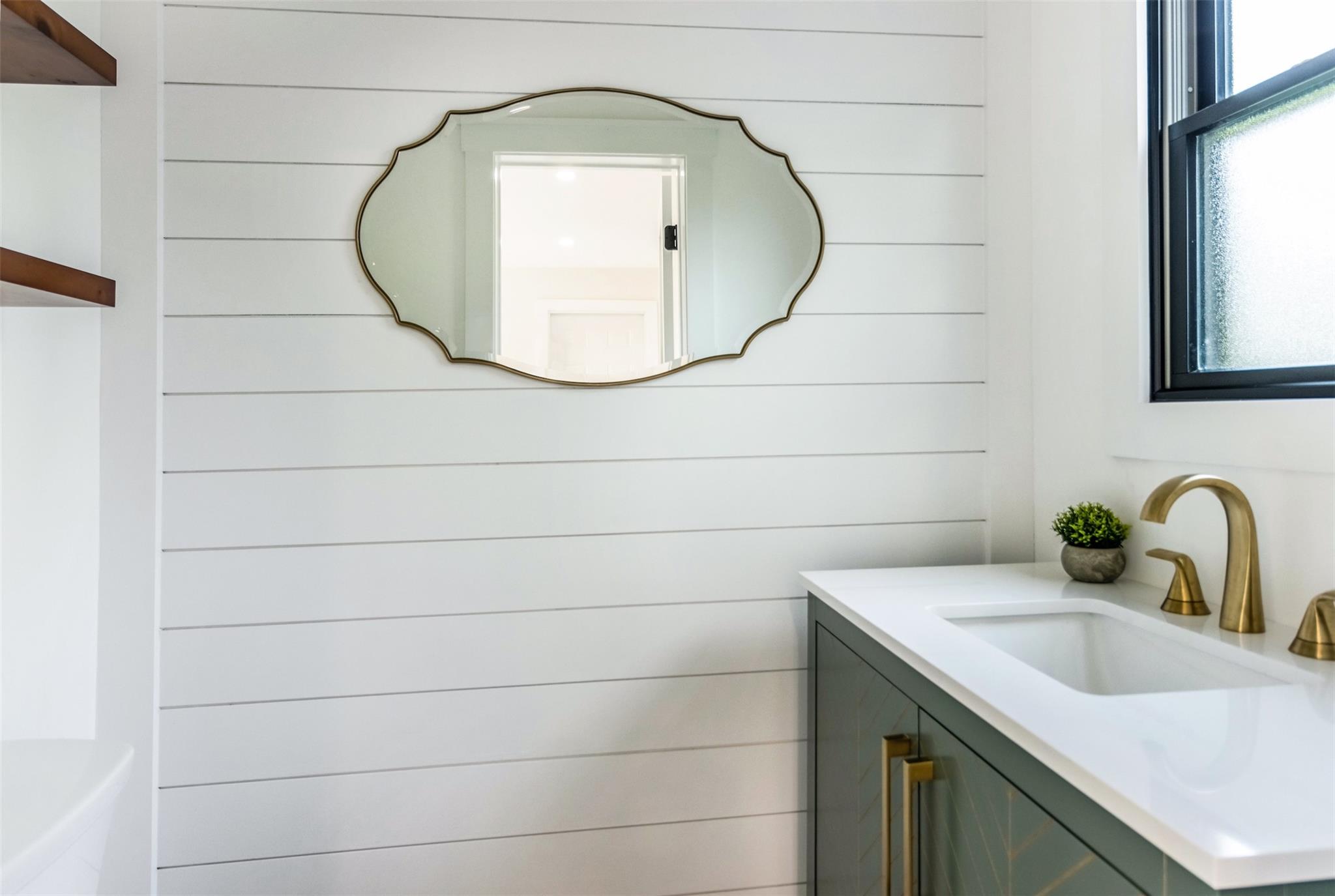 1475 Oaklawn Avenue, Southold, NY 11971