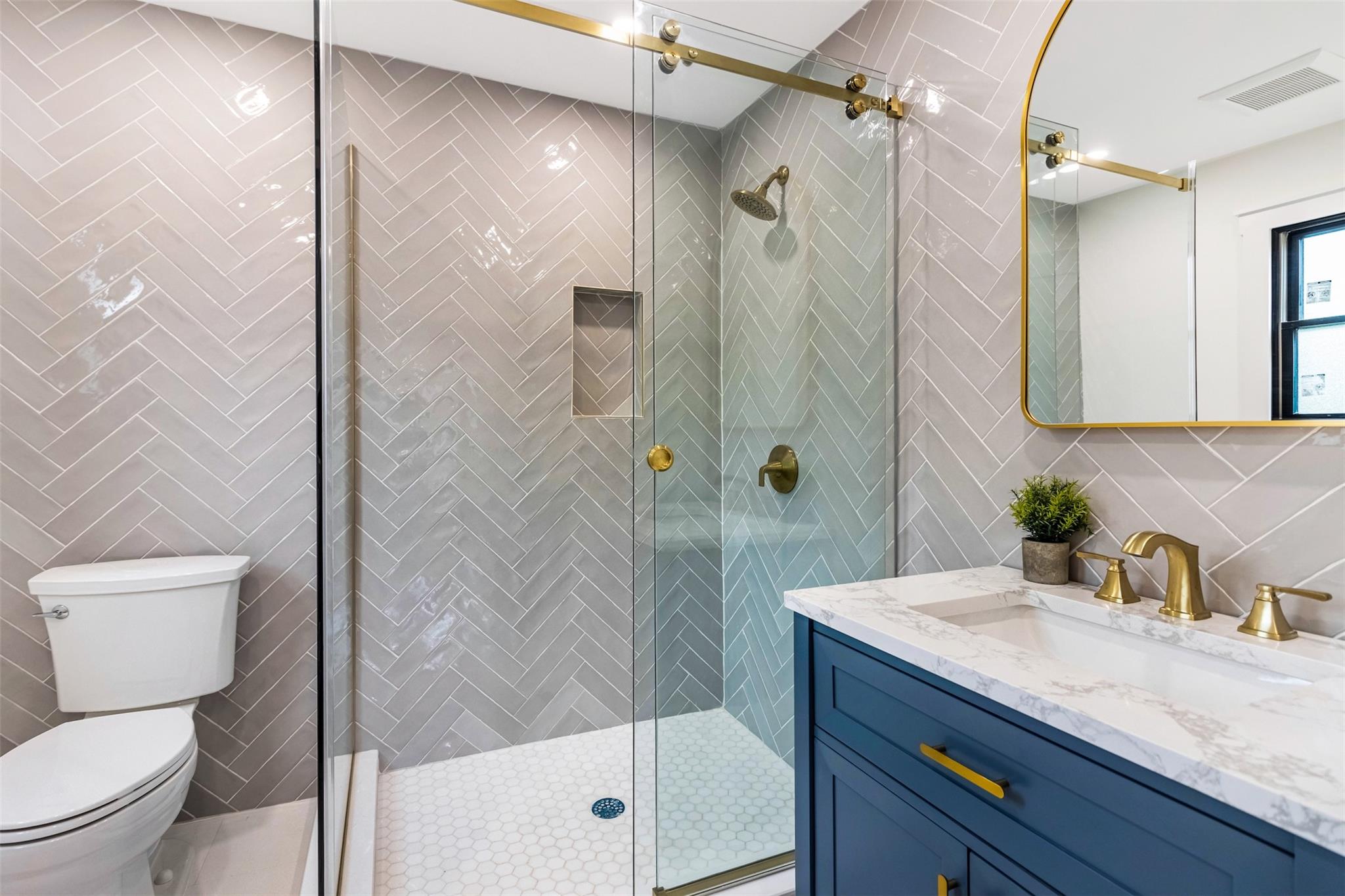 1475 Oaklawn Avenue, Southold, NY 11971