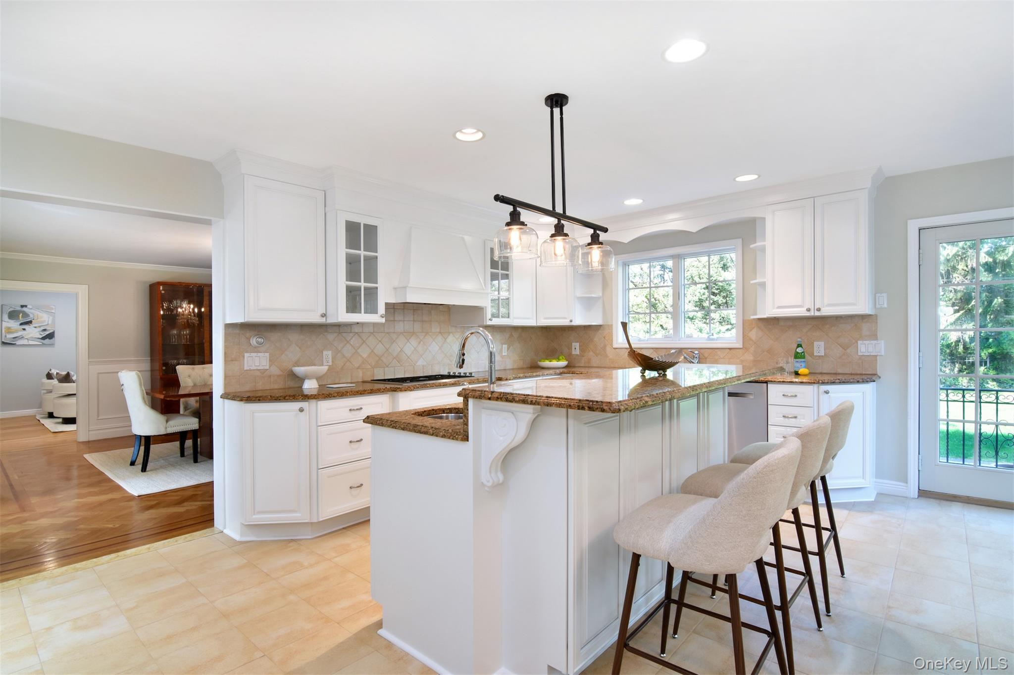 668 Francis Street, Pelham, NY 10803