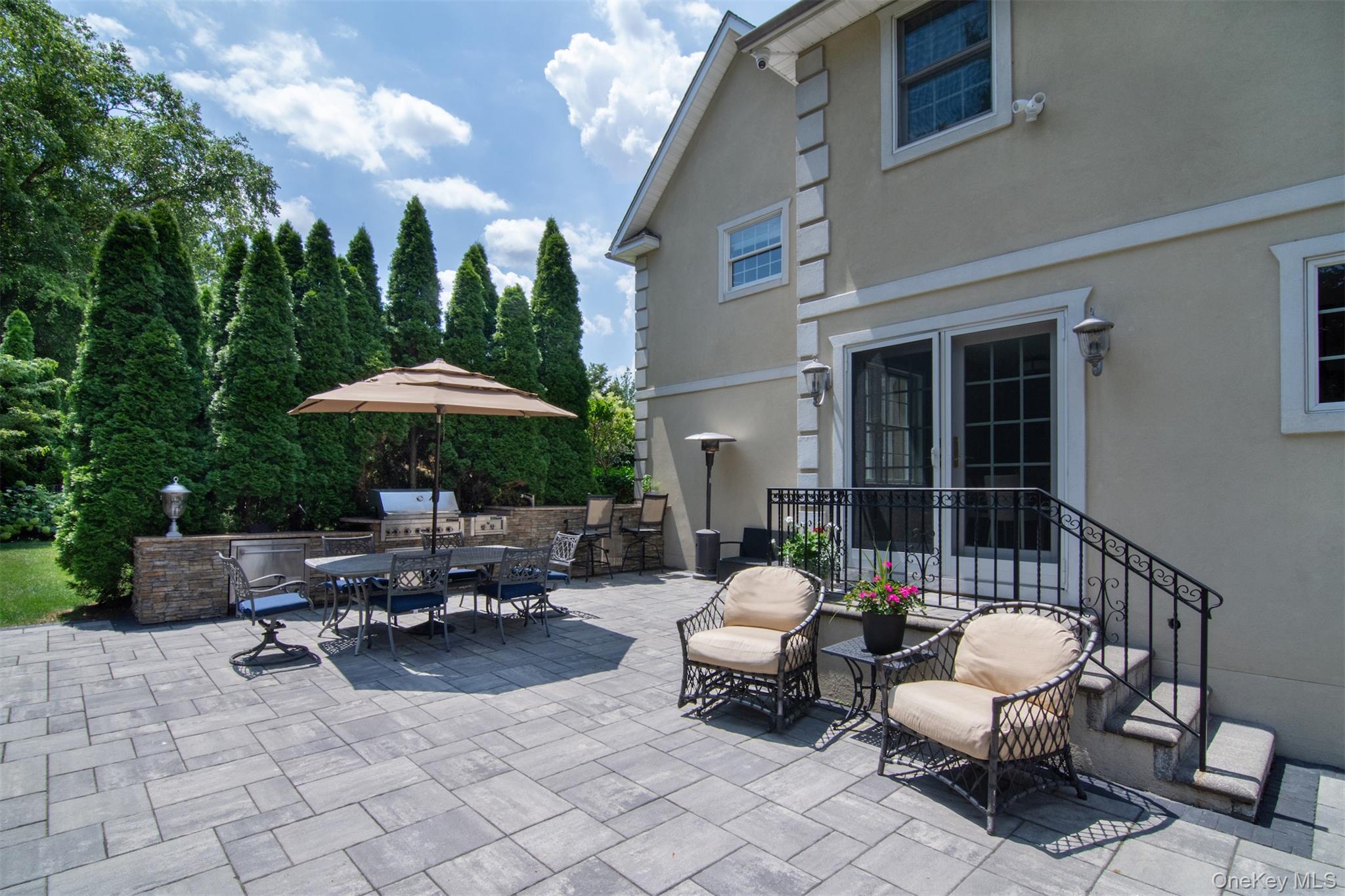 668 Francis Street, Pelham, NY 10803