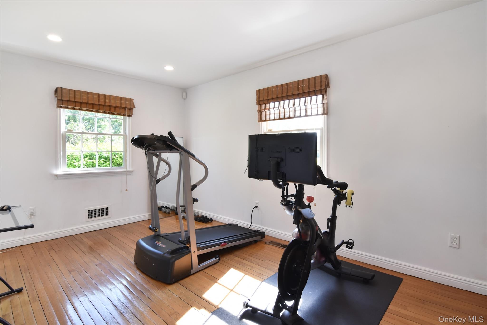 668 Francis Street, Pelham, NY 10803