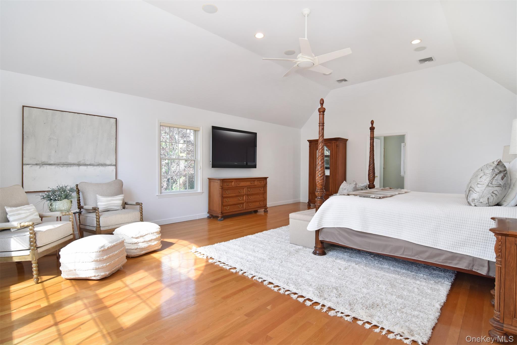 668 Francis Street, Pelham, NY 10803