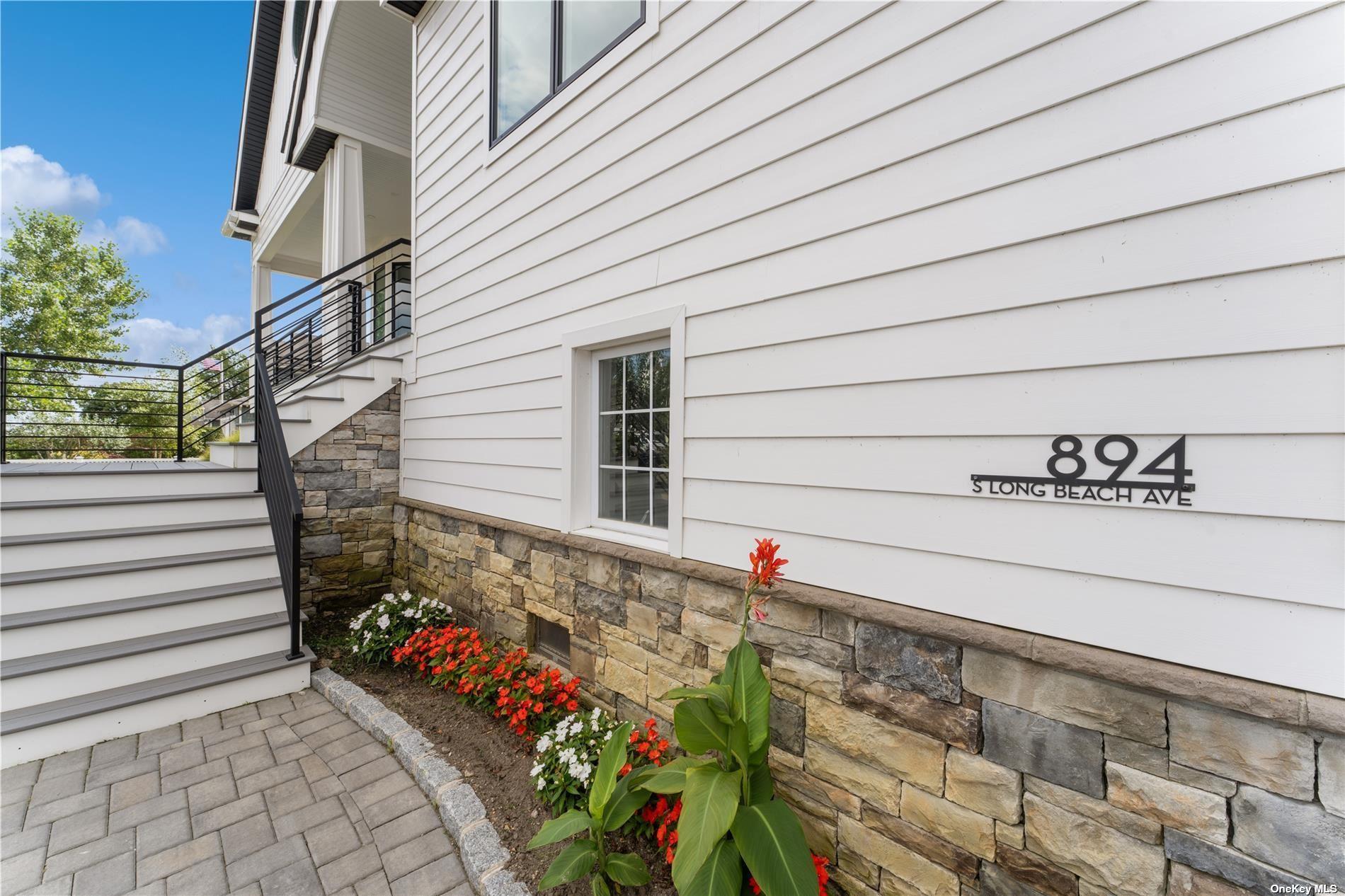 894 S Long Beach Avenue, Freeport, NY 11520