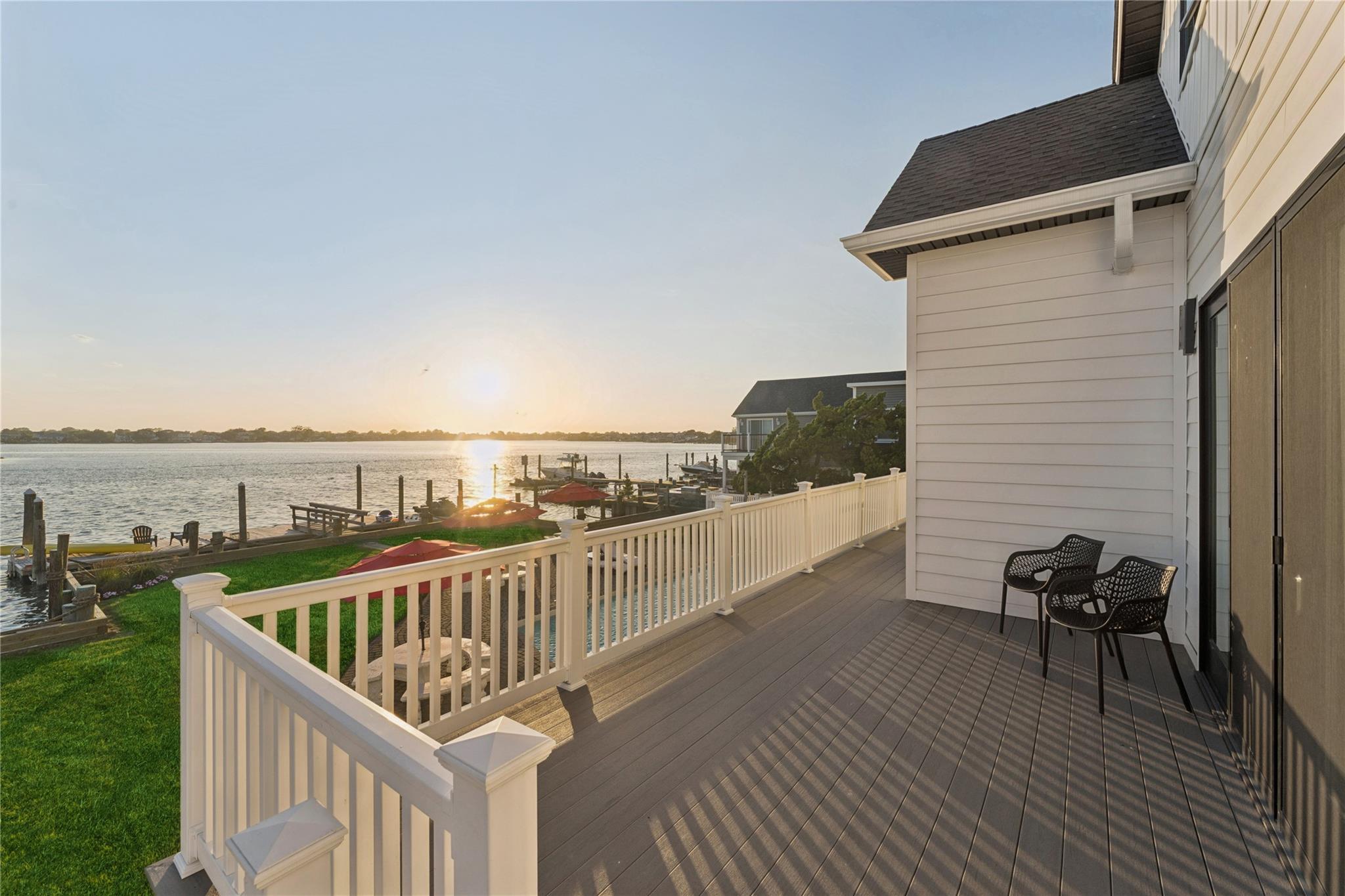 894 S Long Beach Avenue, Freeport, NY 11520