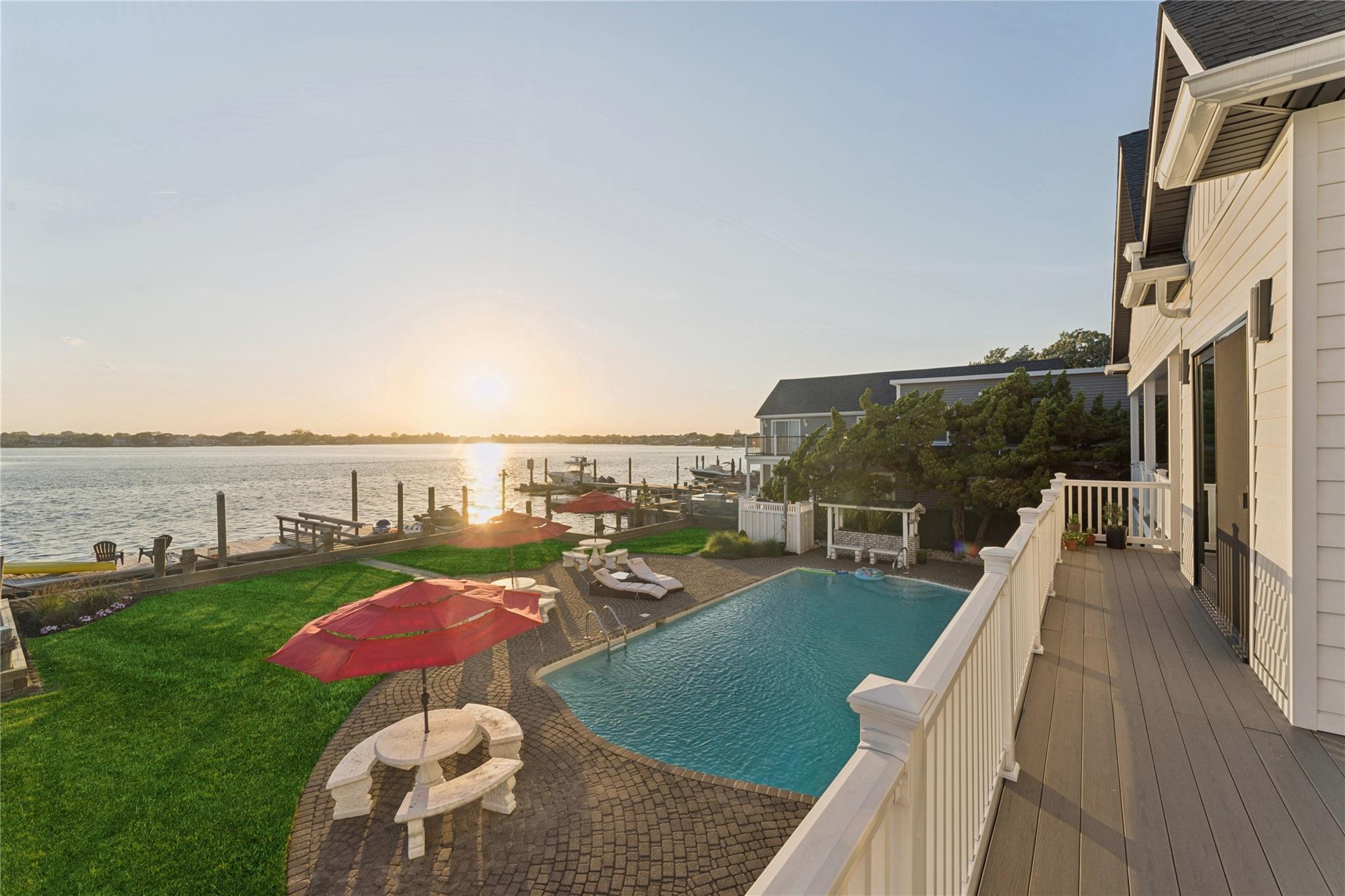 894 S Long Beach Avenue, Freeport, NY 11520