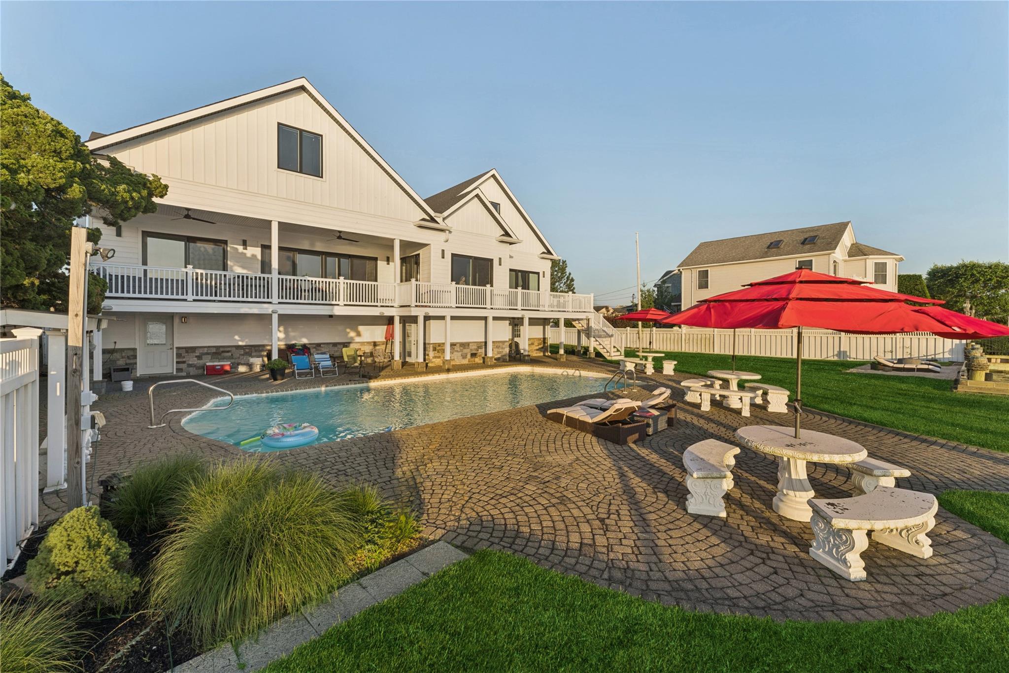 894 S Long Beach Avenue, Freeport, NY 11520