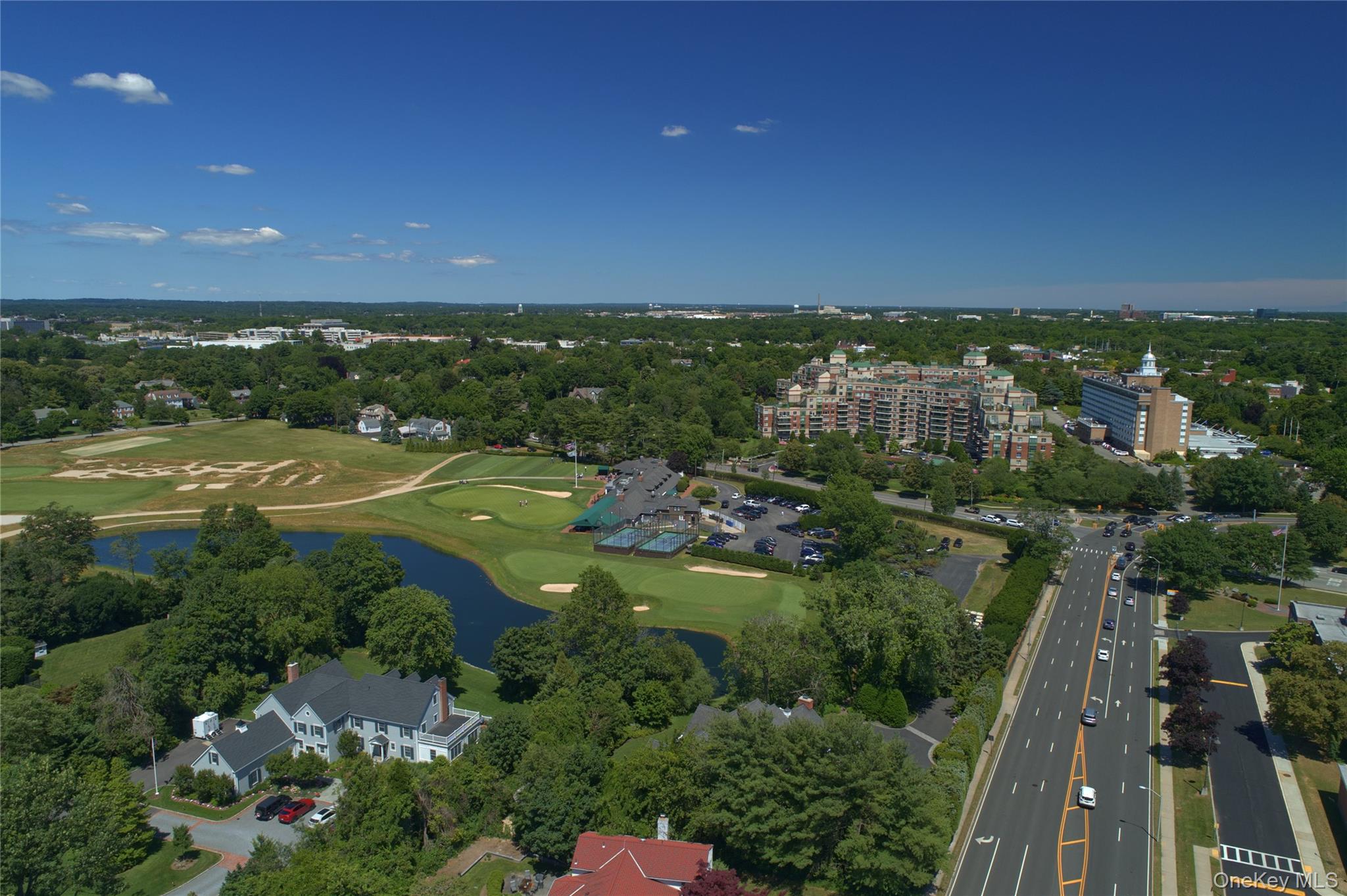 111 Cherry Valley Avenue # PH 6, Garden City, NY 11530