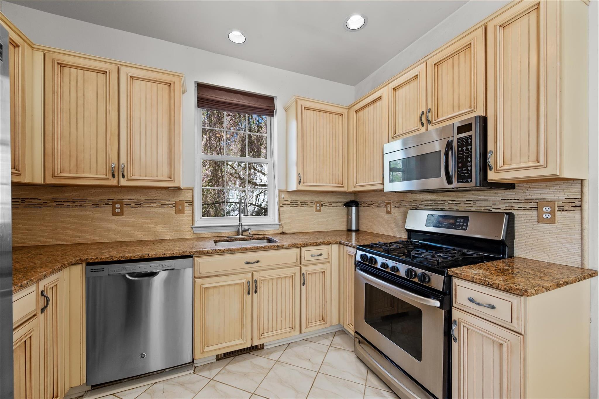 7 Paisley Court, Highland Mills, NY 10930