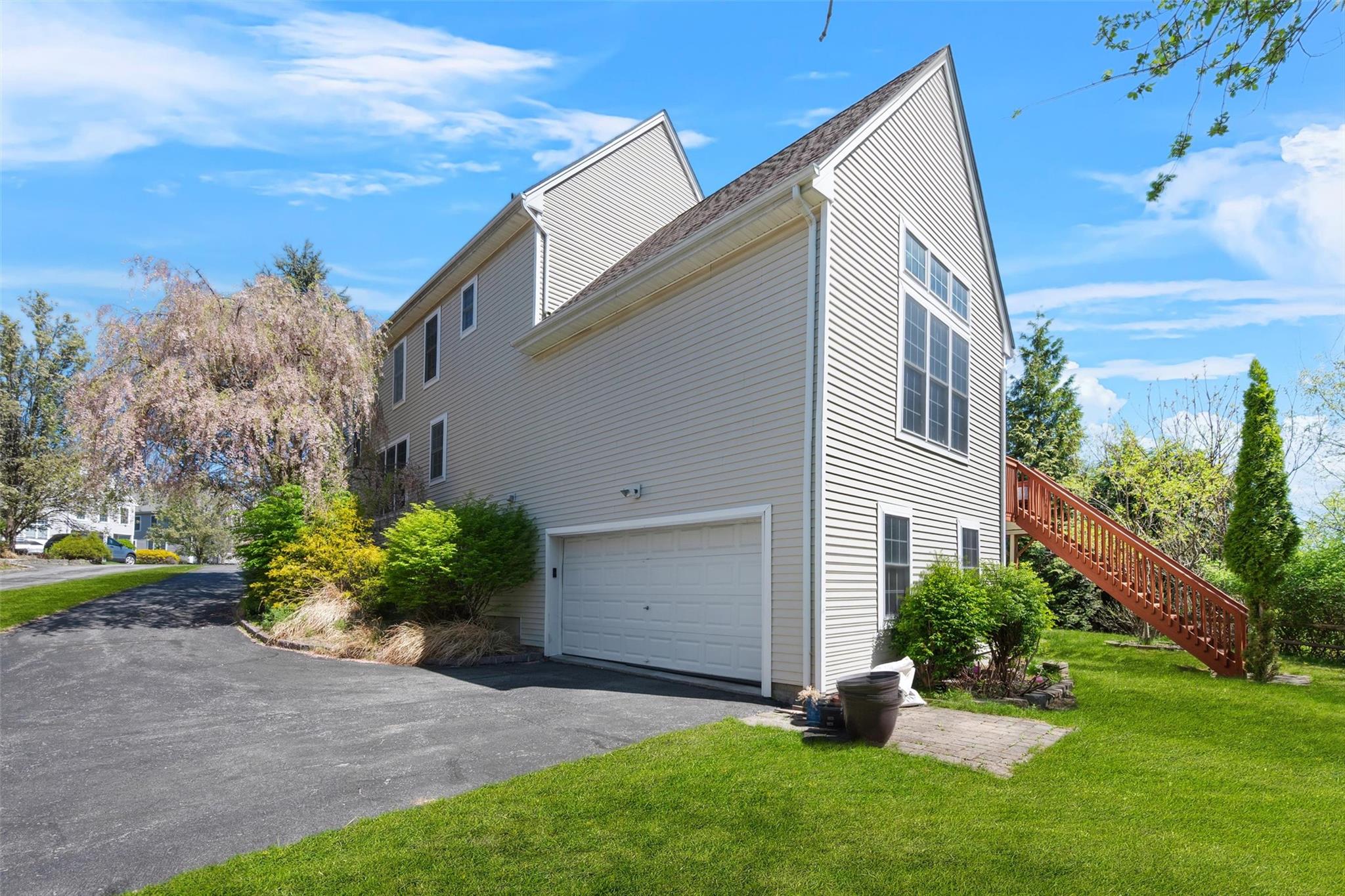 7 Paisley Court, Highland Mills, NY 10930