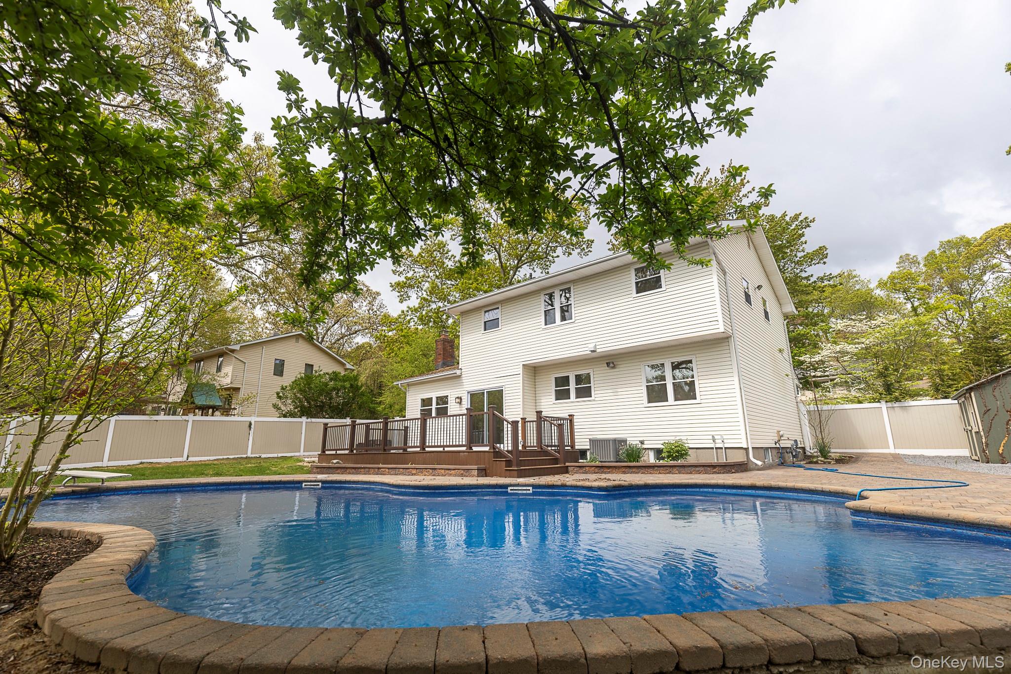 5 Caddy Place, Rocky Point, NY 11778