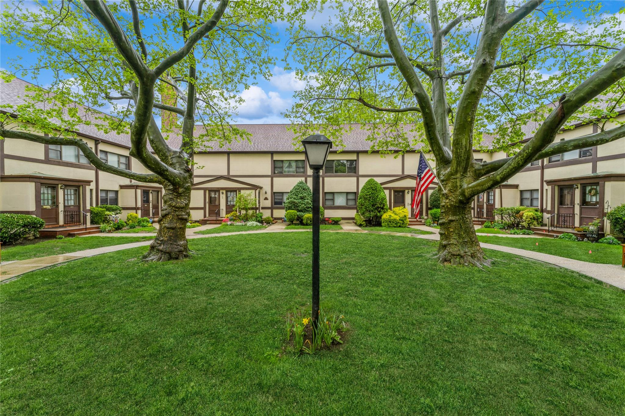 274 Cherry Valley Avenue # B-2, Garden City, NY 11530