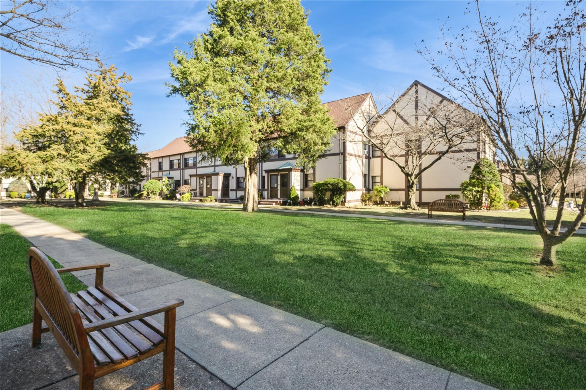 274 Cherry Valley Avenue # B-2, Garden City, NY 11530