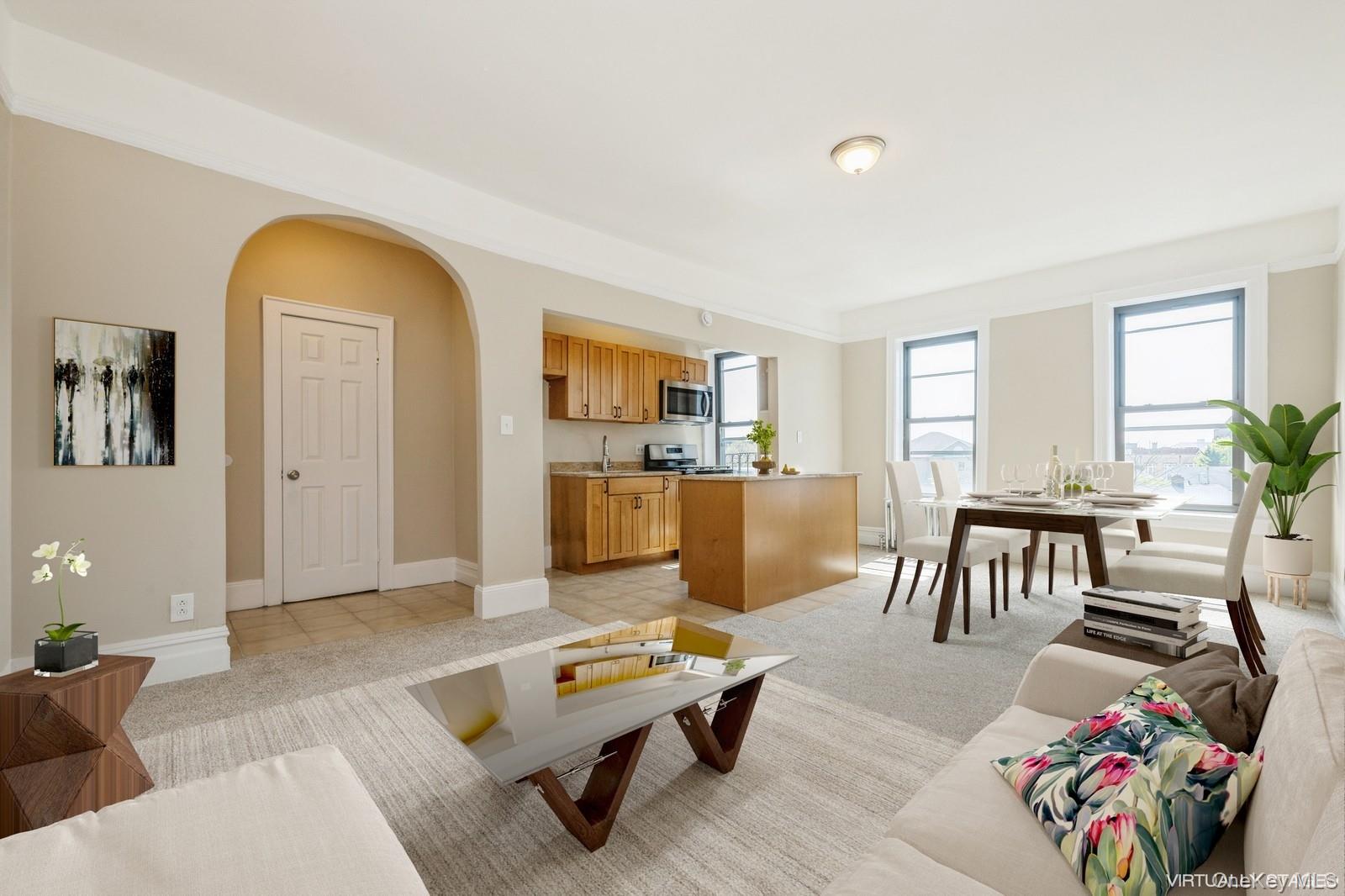 12 Hempstead Ave # 4D, Rockville Centre, NY 11570