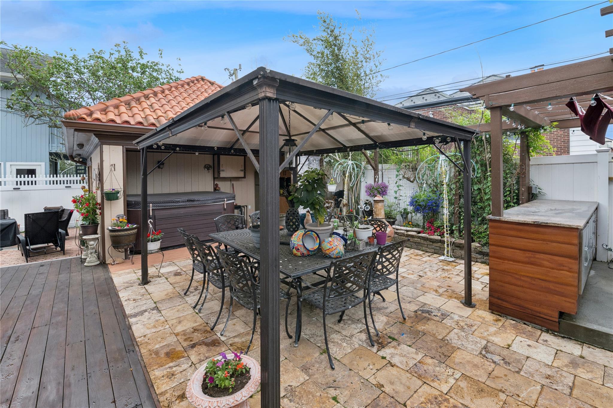 462 W Beech Street, Long Beach, NY 11561