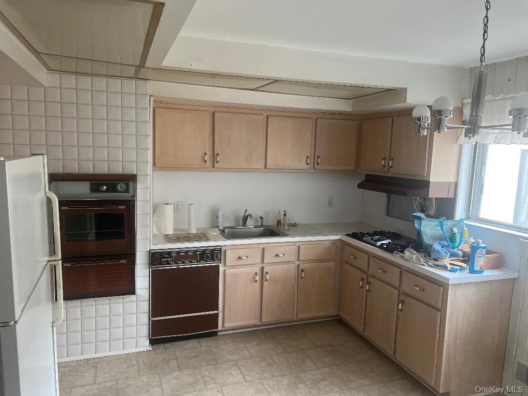 160-38 85 Street, Howard Beach, NY 11414