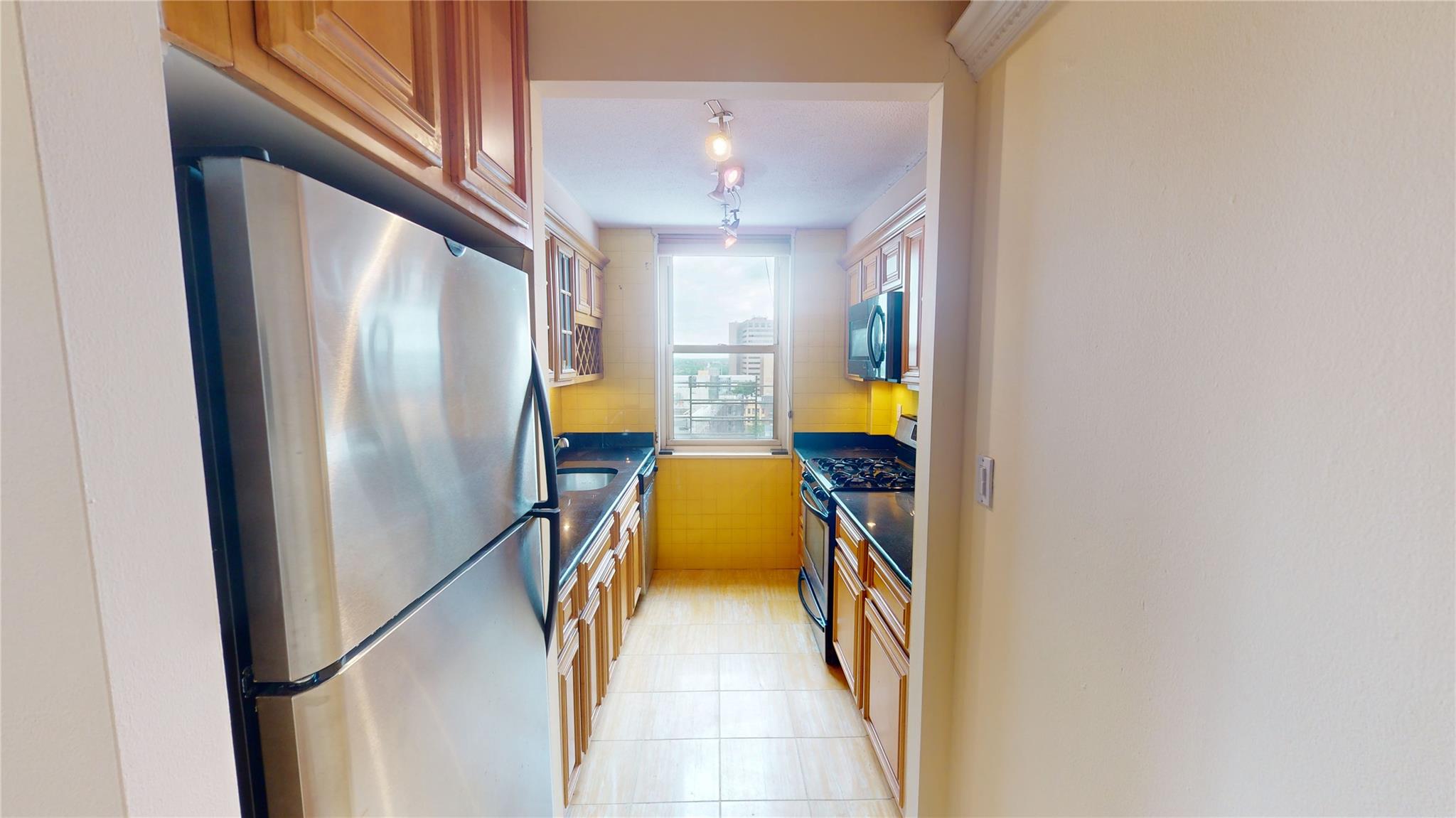 118-17 Union Turnpike # 10A, Forest Hills, NY 11375