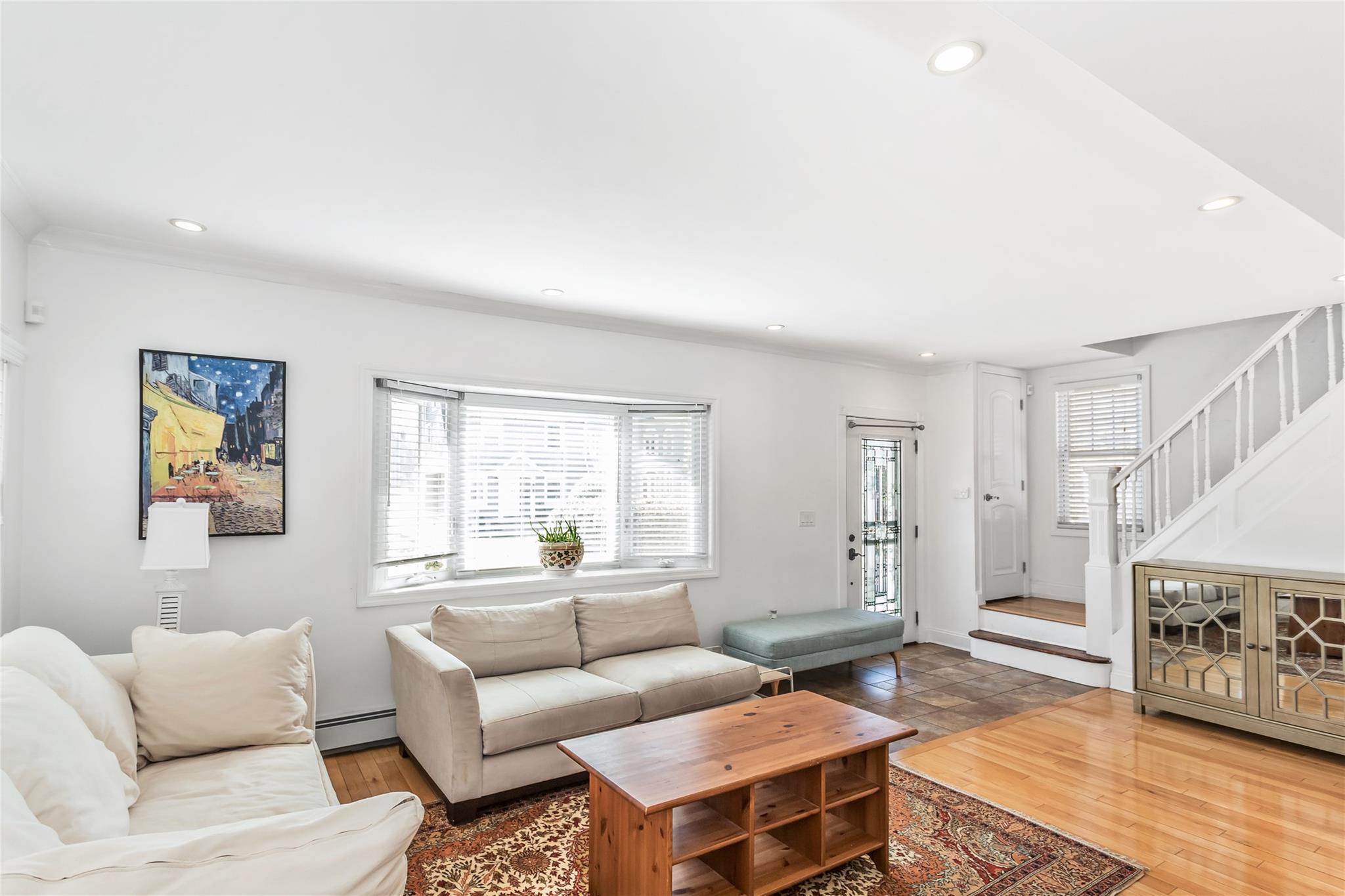 8919 205th Street, Hollis, NY 11423