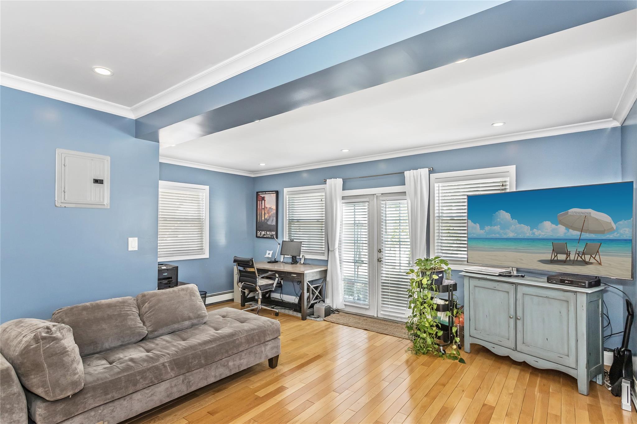 8919 205th Street, Hollis, NY 11423