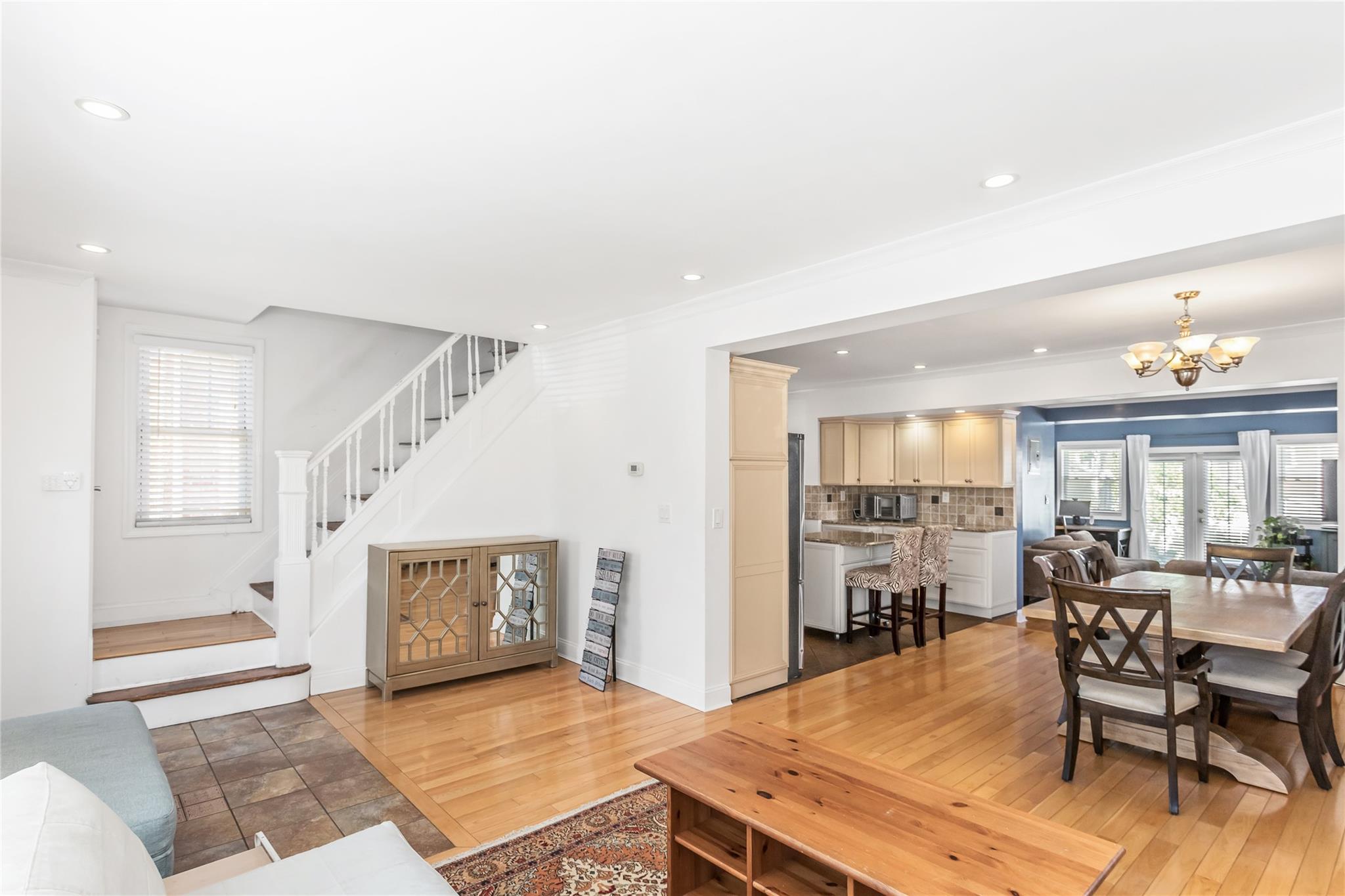 8919 205th Street, Hollis, NY 11423