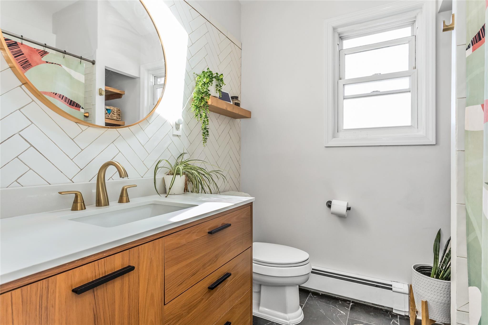 8919 205th Street, Hollis, NY 11423