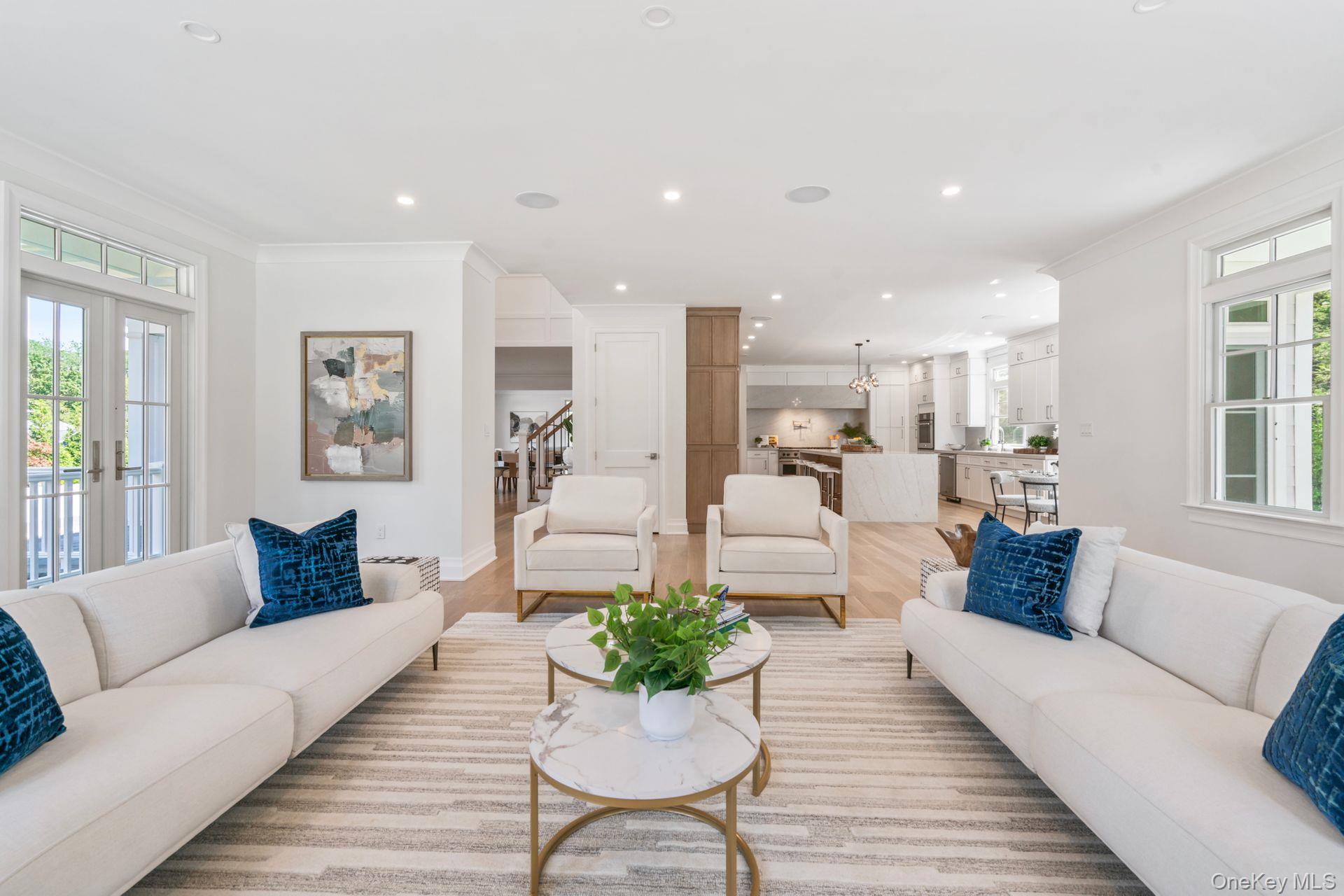 10 Threepence Drive, Melville, NY 11747