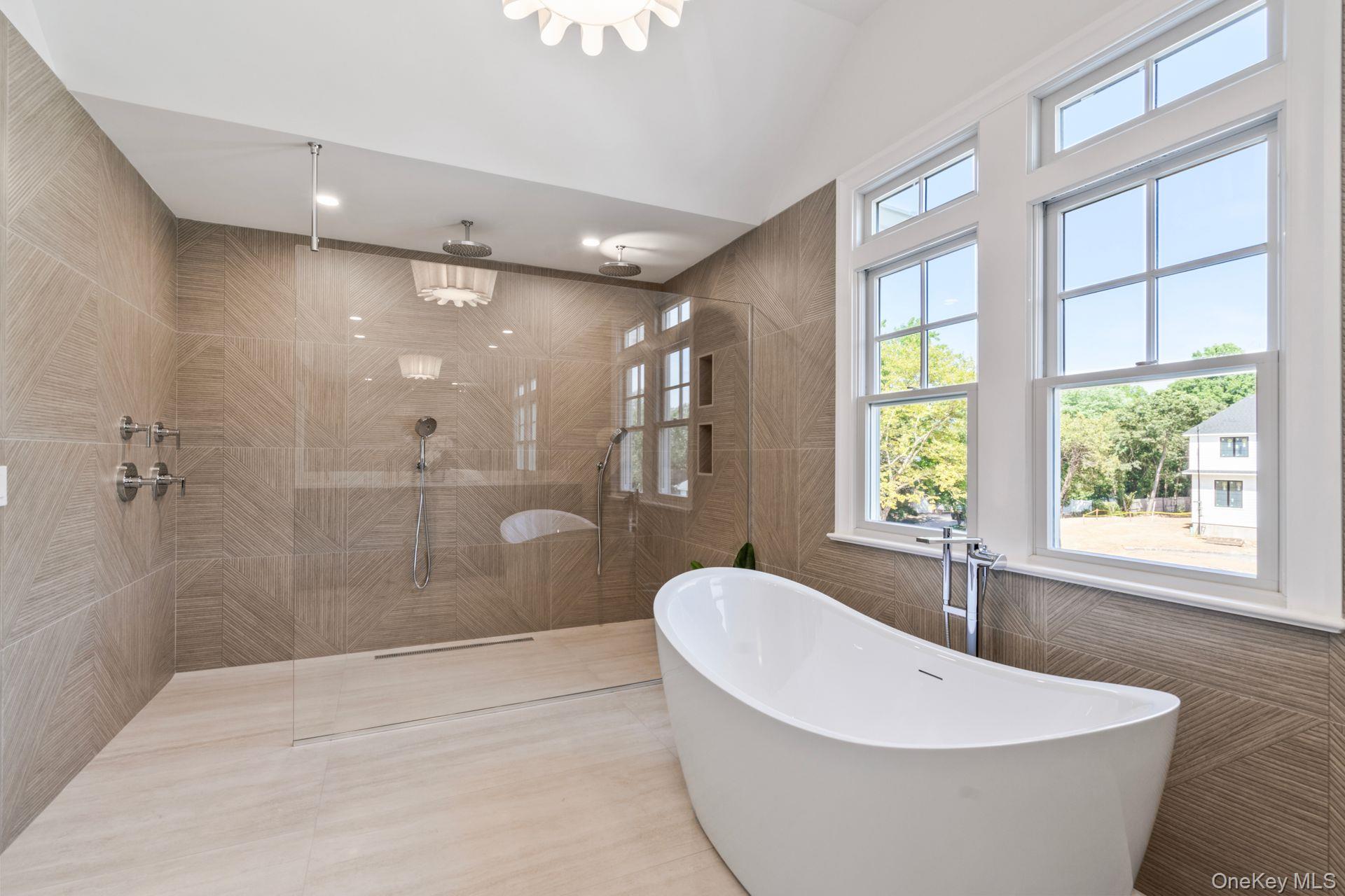 10 Threepence Drive, Melville, NY 11747