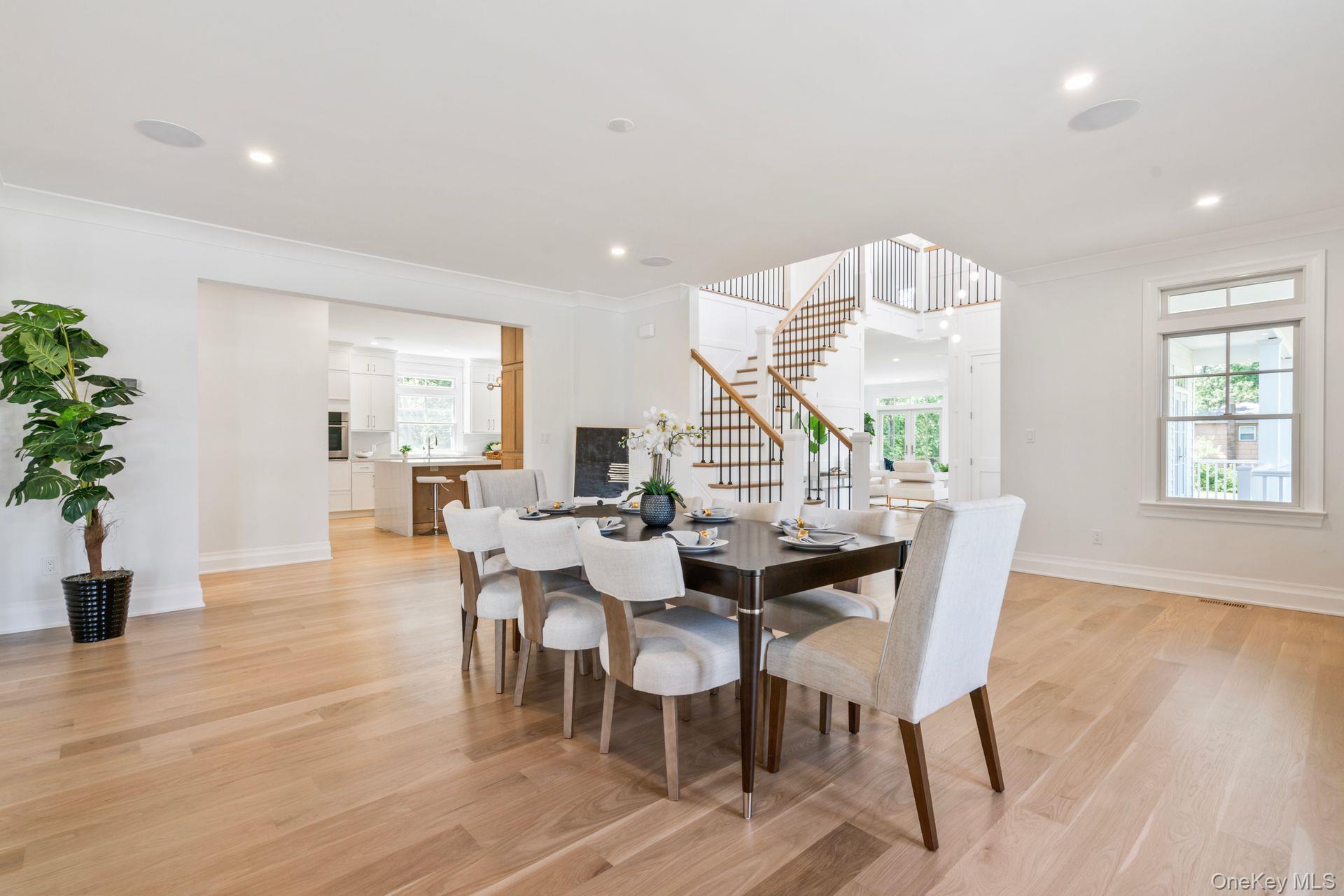 10 Threepence Drive, Melville, NY 11747