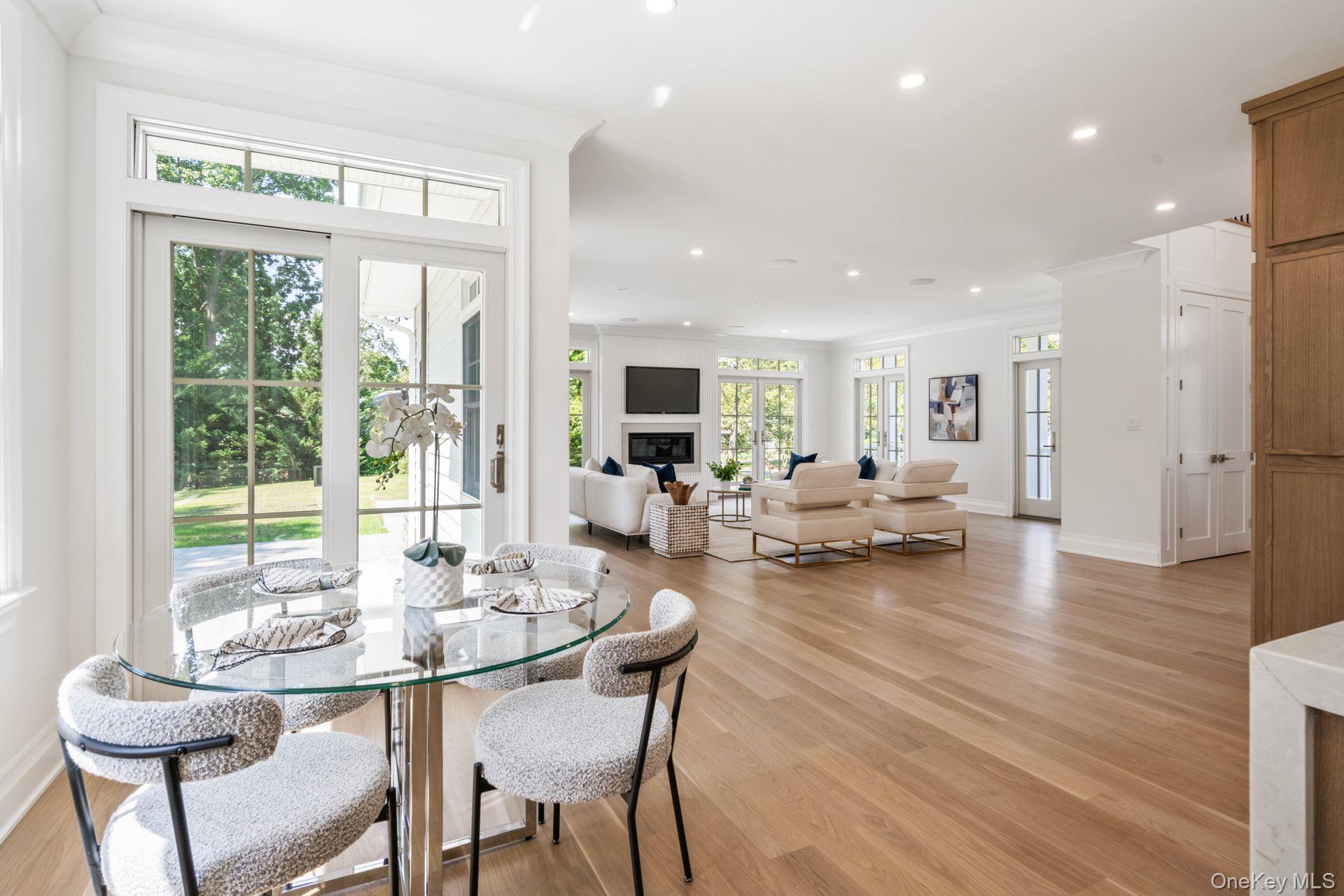 10 Threepence Drive, Melville, NY 11747