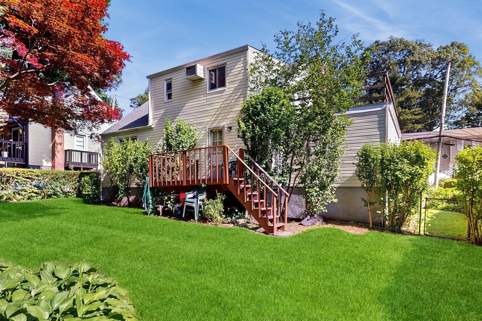 42 Juniper Hill Road, White Plains, NY 10607