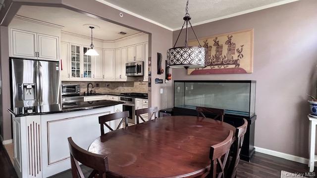 205 Beach Breeze Place, Arverne, NY 11692