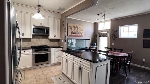 205 Beach Breeze Place, Arverne, NY 11692