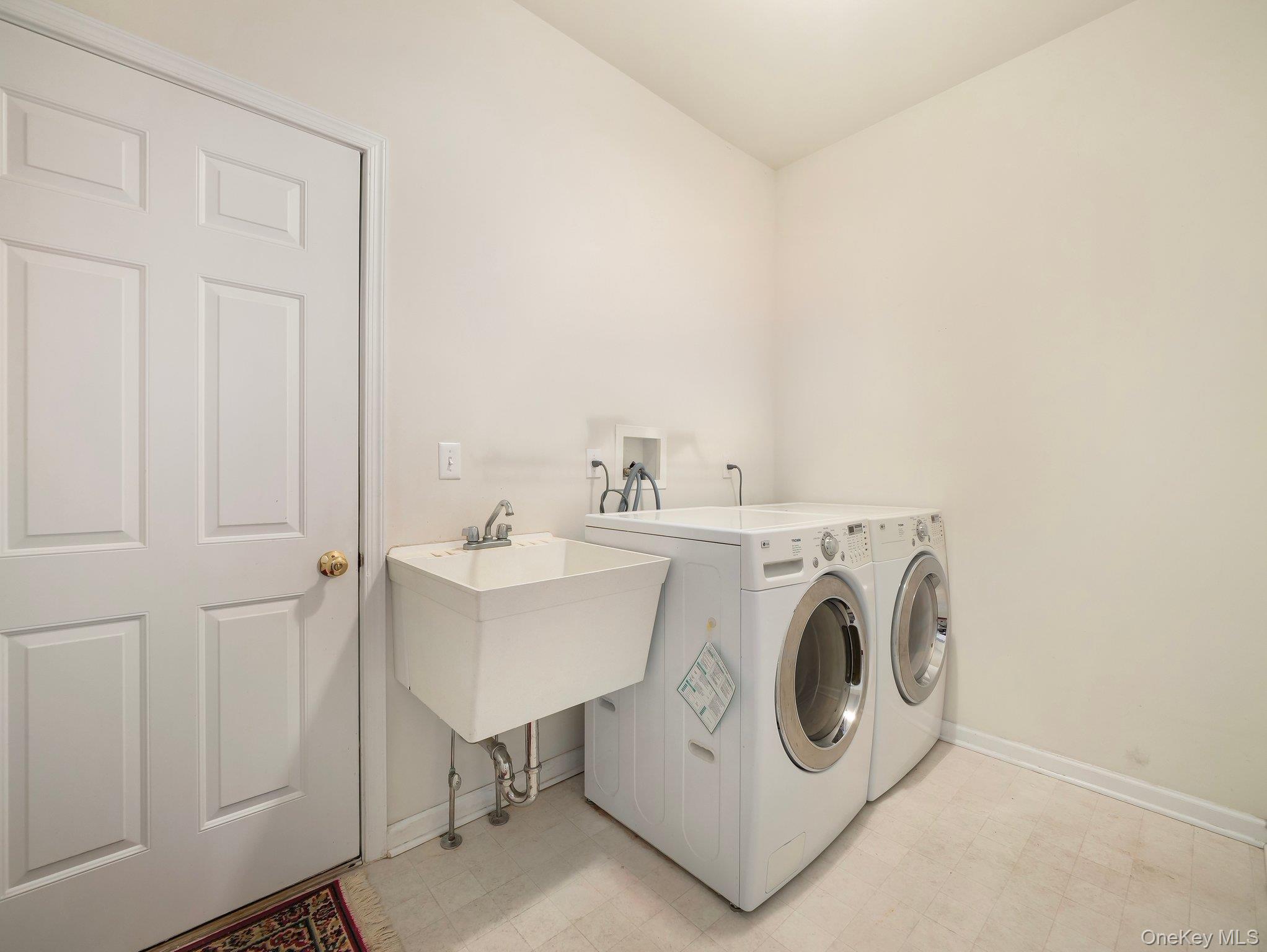 417 Vassar Place, Fishkill, NY 12524