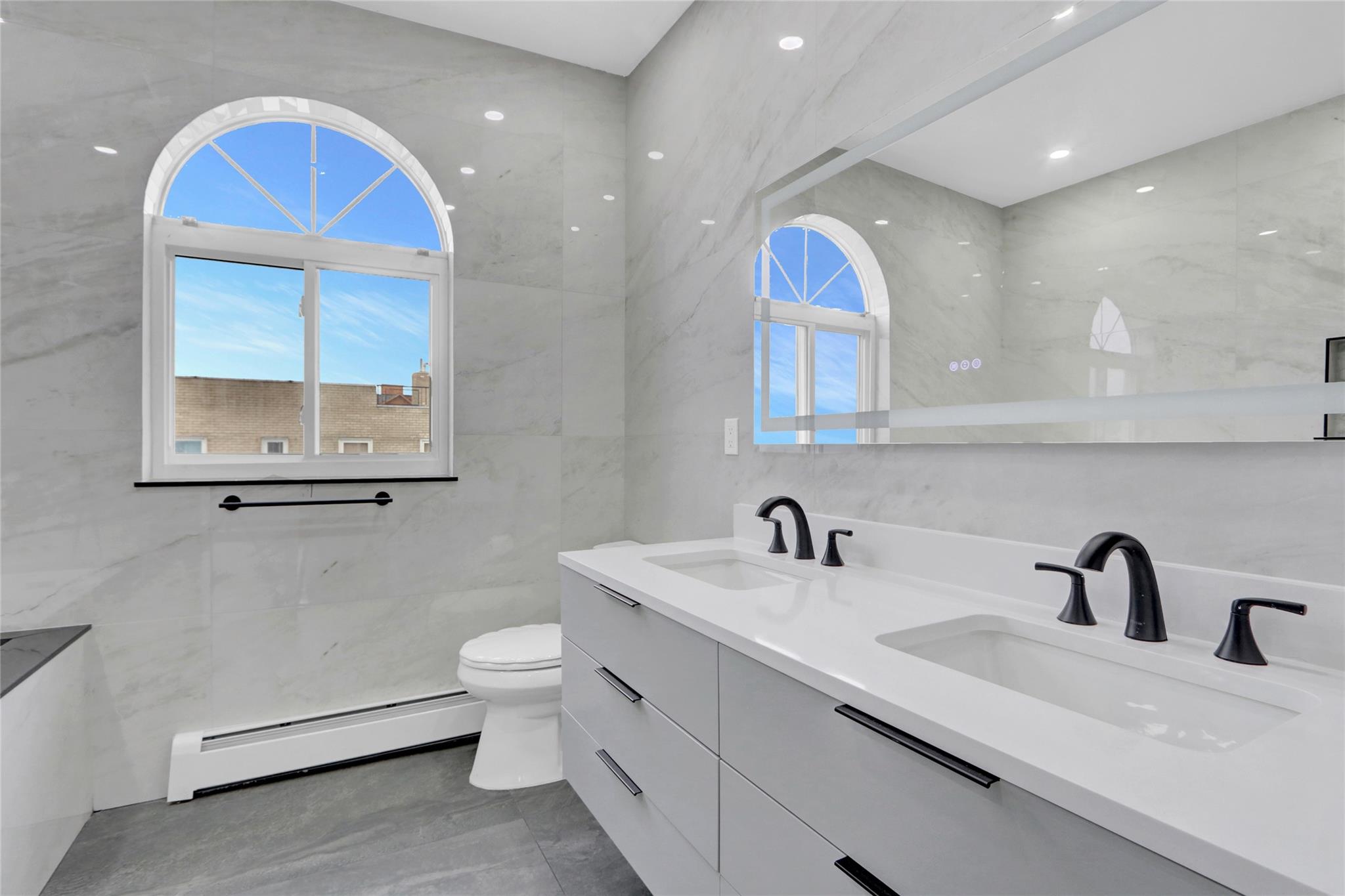 981 Oceanfront, Long Beach, NY 11561