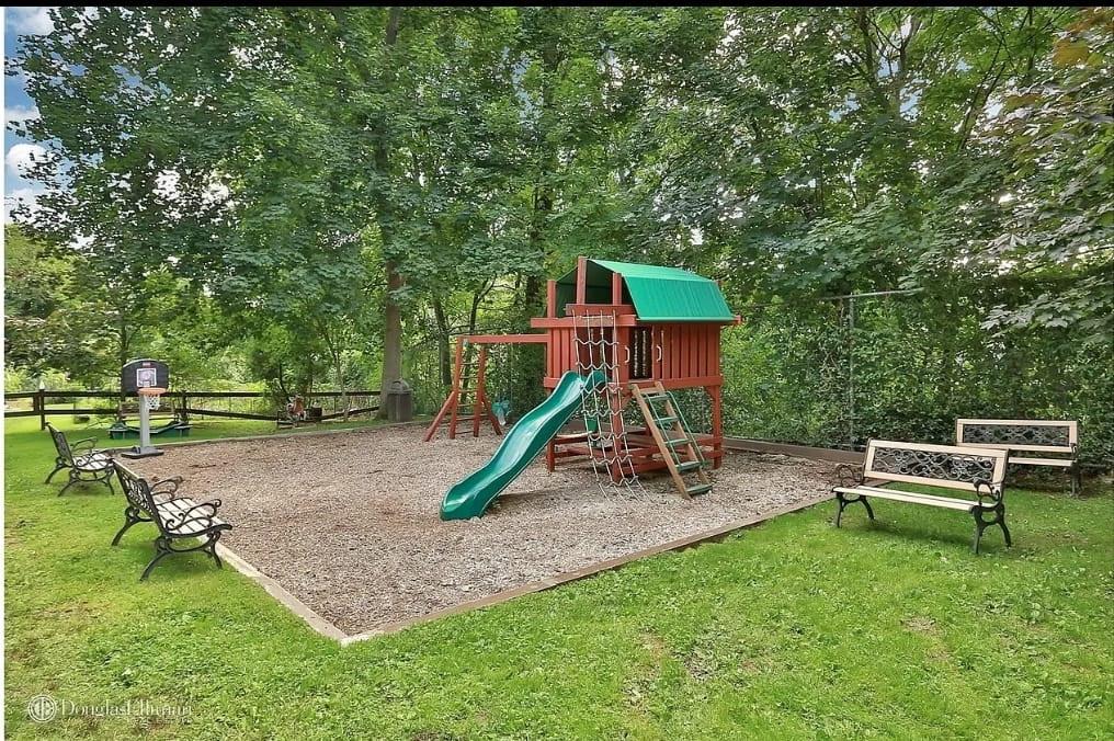 52 Rockledge Rd # 2A, Hartsdale, NY 10530