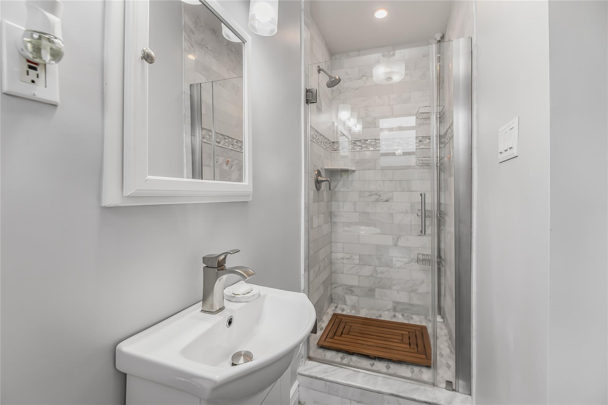 52 Rockledge Rd # 2A, Hartsdale, NY 10530