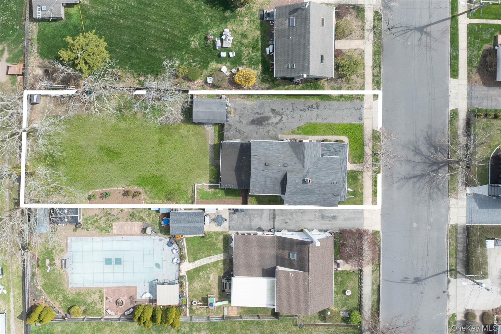 416 West Street, Greenport, NY 11944