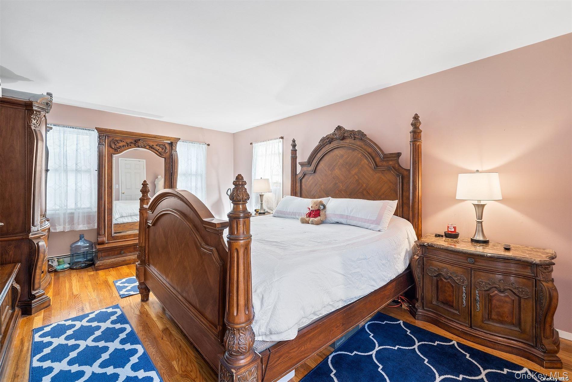 21 Victoria Lane, Manorville, NY 11949