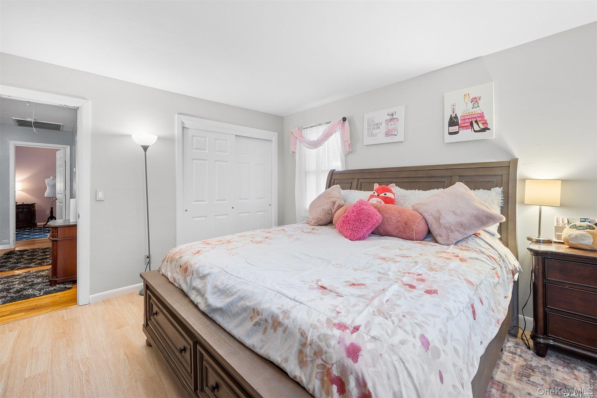 21 Victoria Lane, Manorville, NY 11949