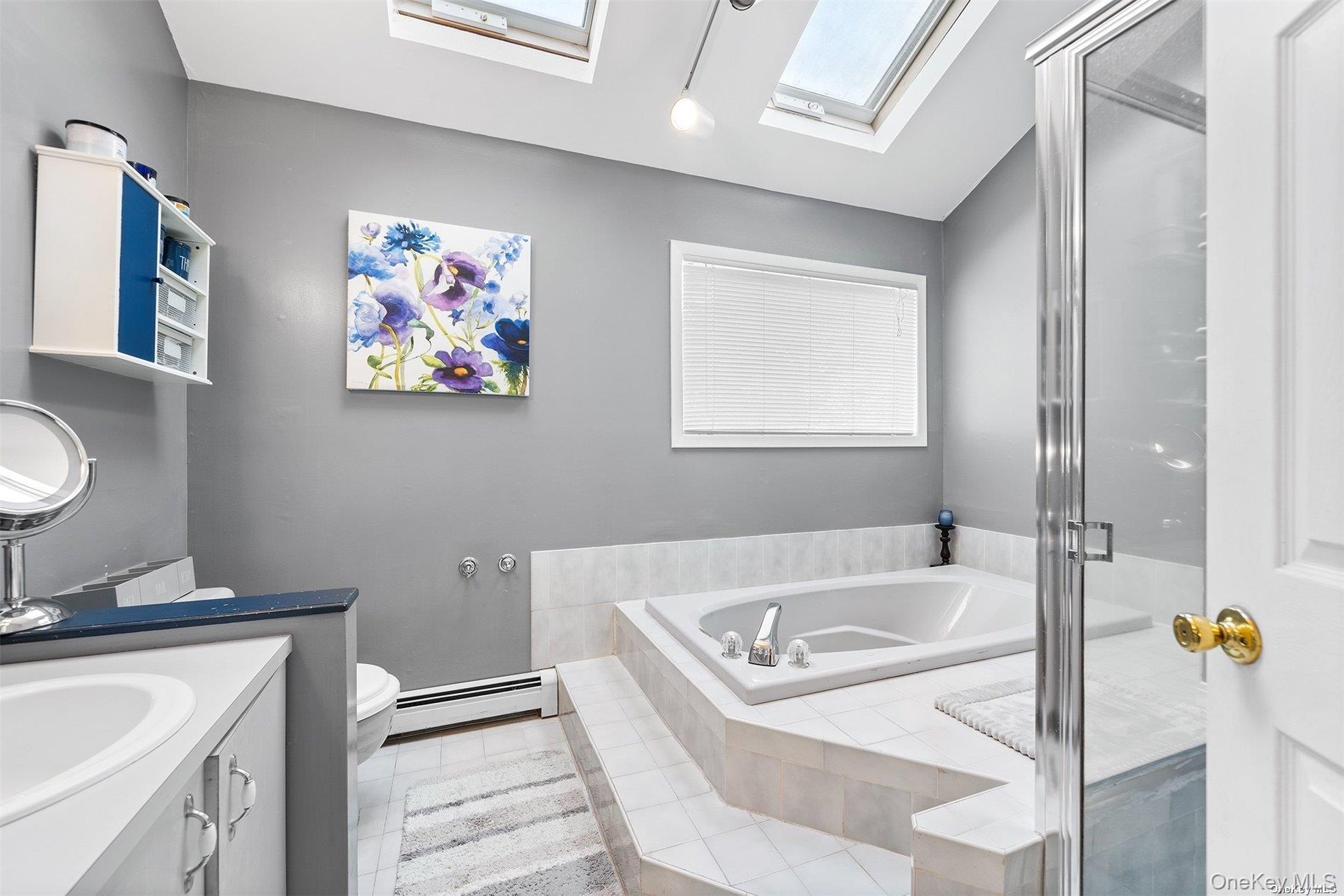 21 Victoria Lane, Manorville, NY 11949