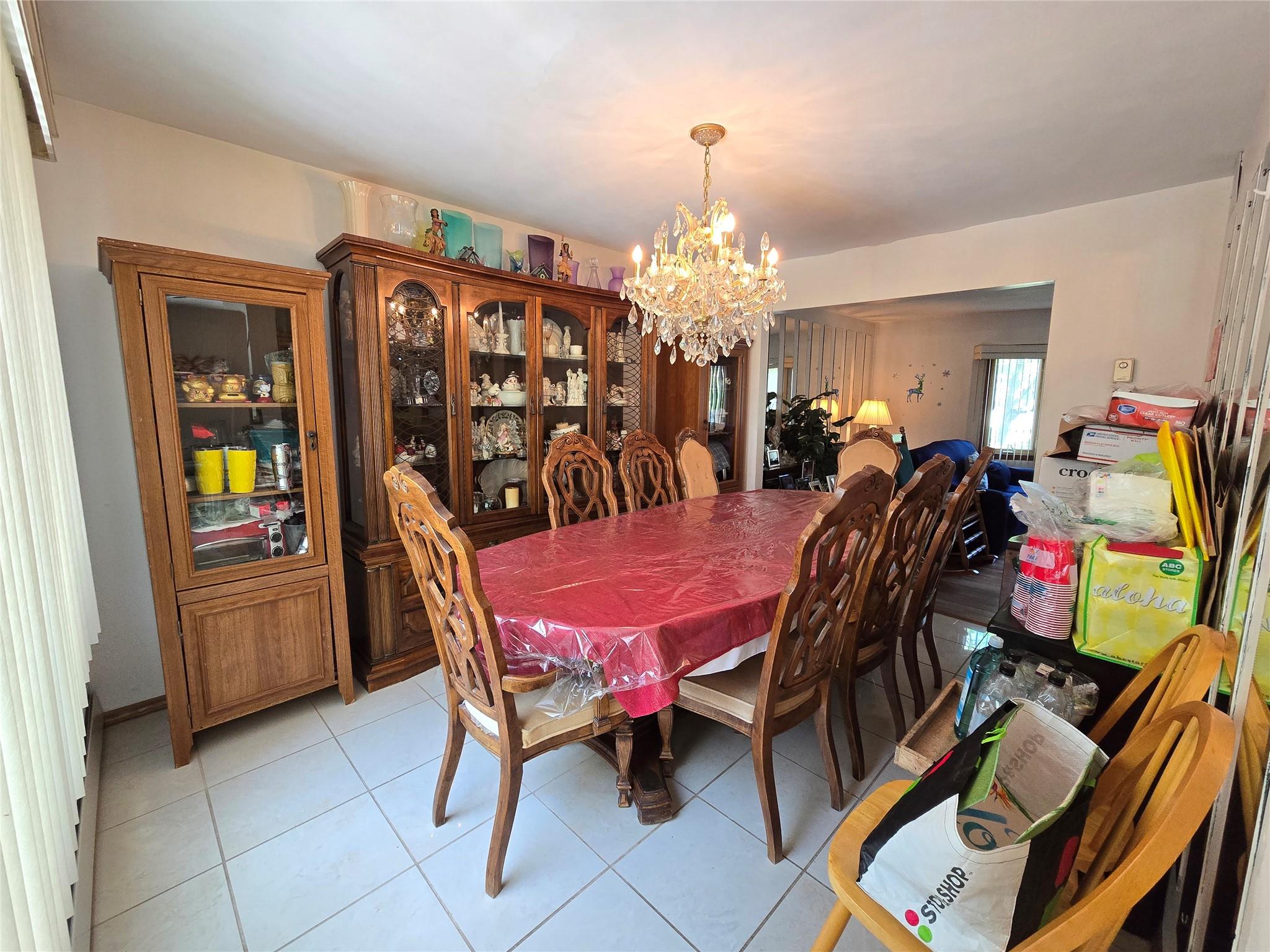 9 Nolan Court, Hauppauge, NY 11788