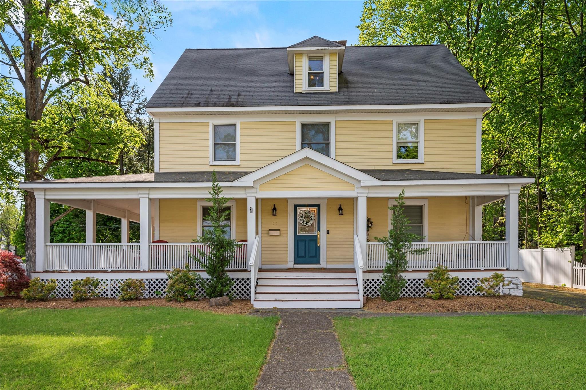32 Clinton Avenue, Warwick, NY 10990