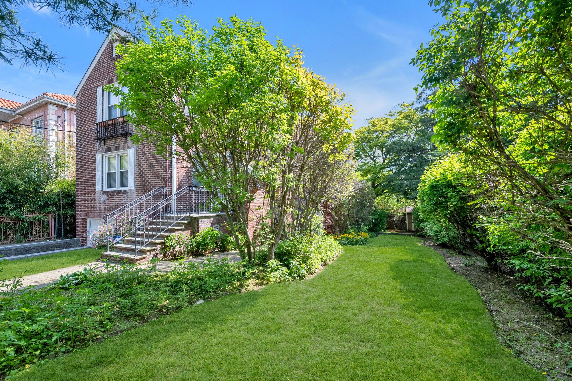 2330 Kingsland Avenue, Bronx, NY 10469