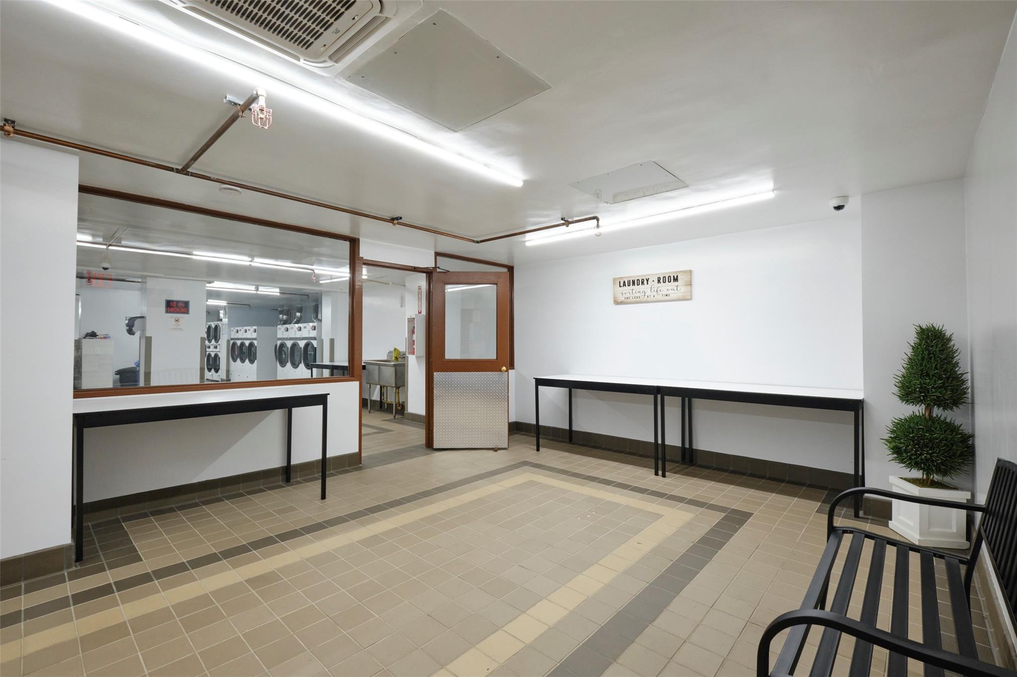 61-20 Grand Central Parkway # B1203, Forest Hills, NY 11375