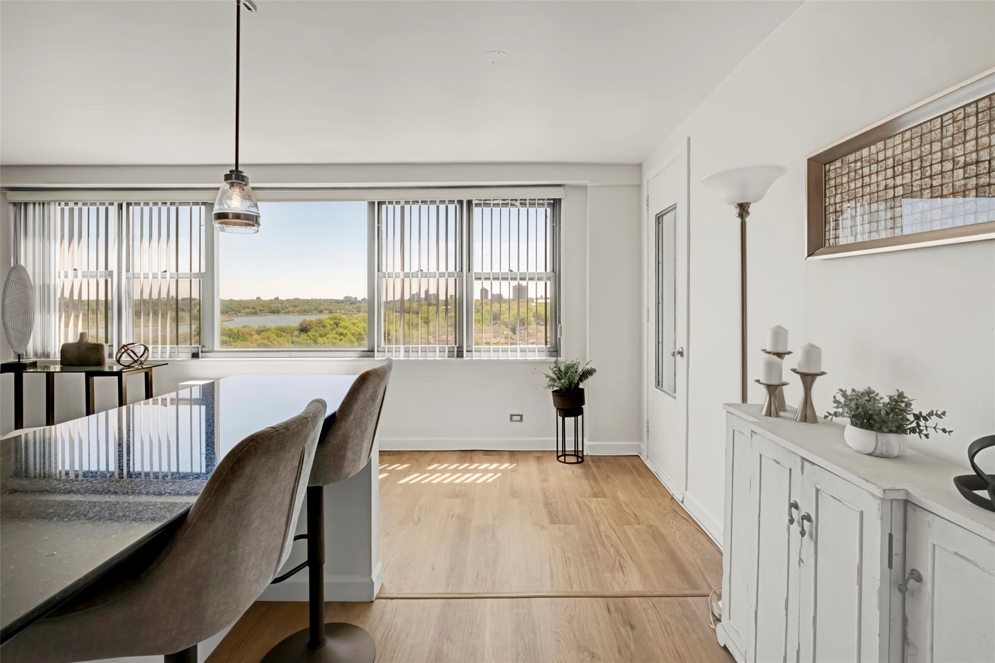 61-20 Grand Central Parkway # B1203, Forest Hills, NY 11375