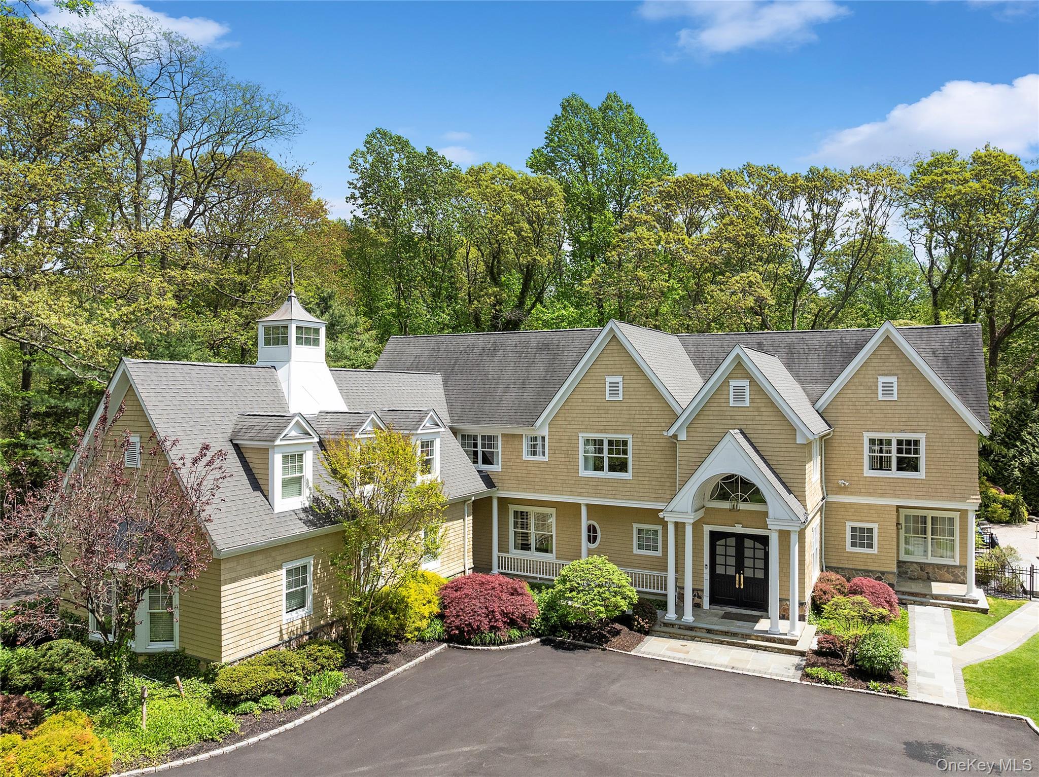 1608 Stewart Lane, Laurel Hollow, NY 11791
