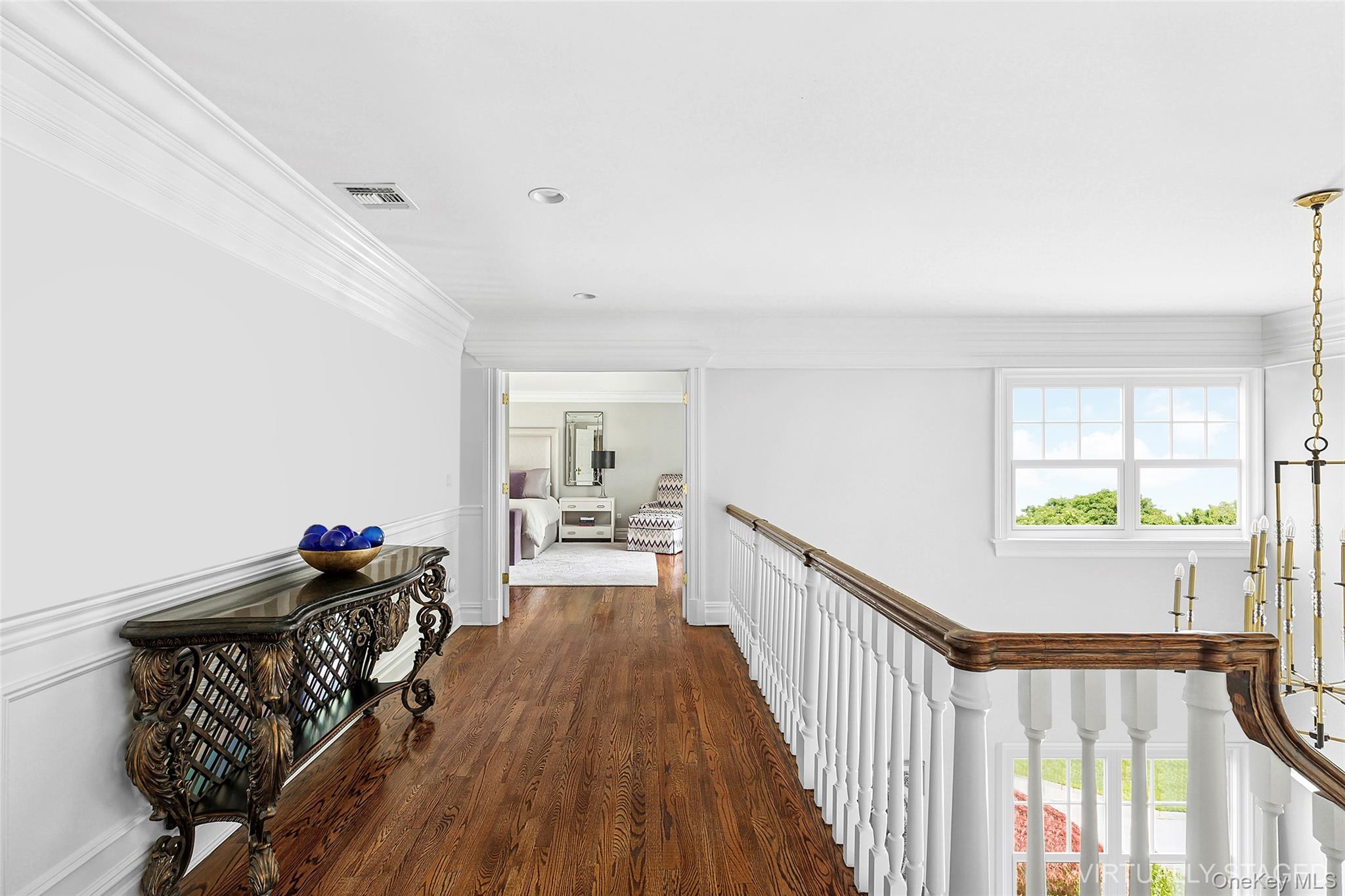 1608 Stewart Lane, Laurel Hollow, NY 11791