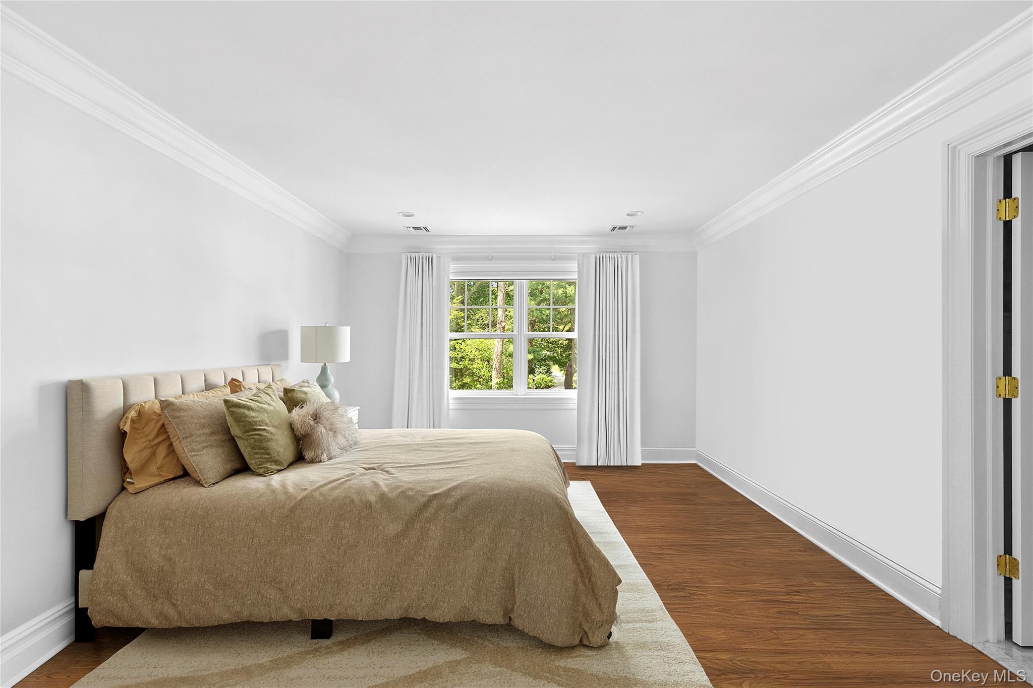 1608 Stewart Lane, Laurel Hollow, NY 11791