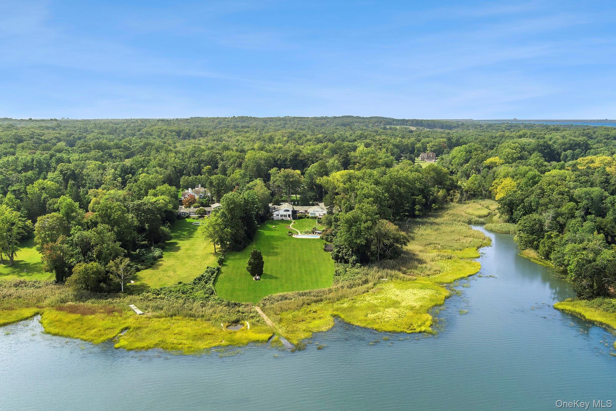 61 Factory Pond Road, Locust Valley, NY 11560