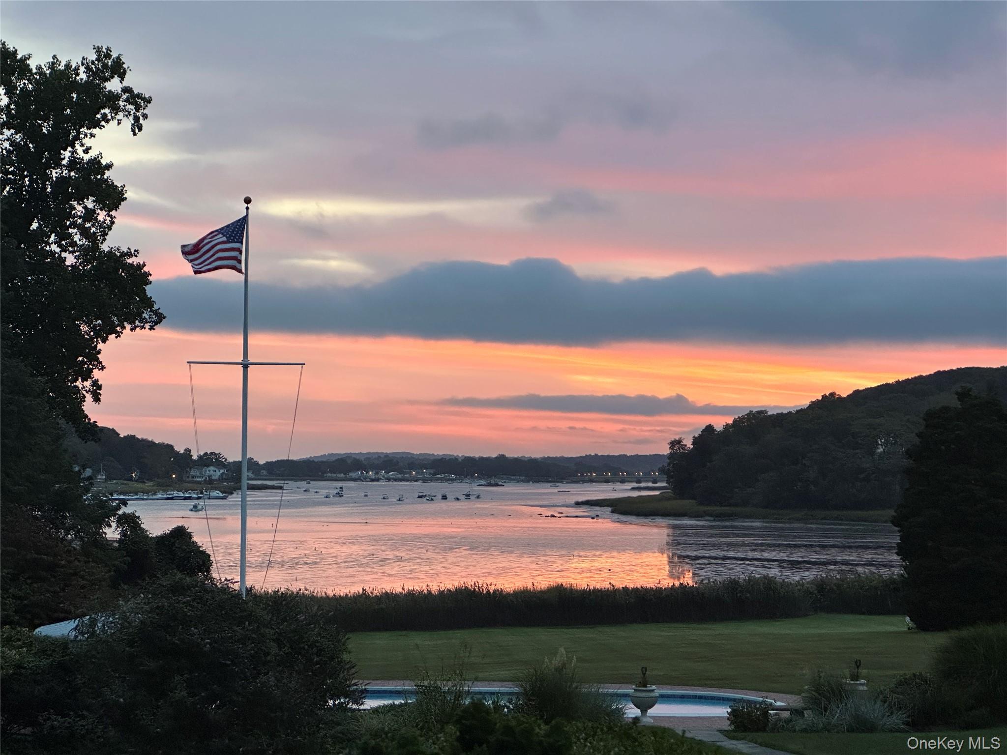 61 Factory Pond Road, Locust Valley, NY 11560