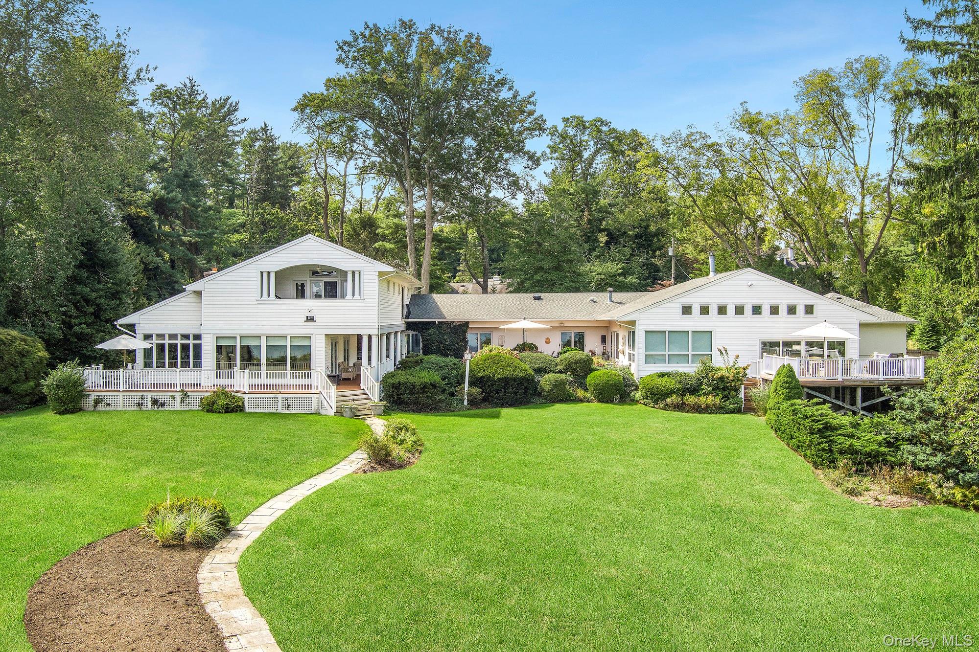 61 Factory Pond Road, Locust Valley, NY 11560